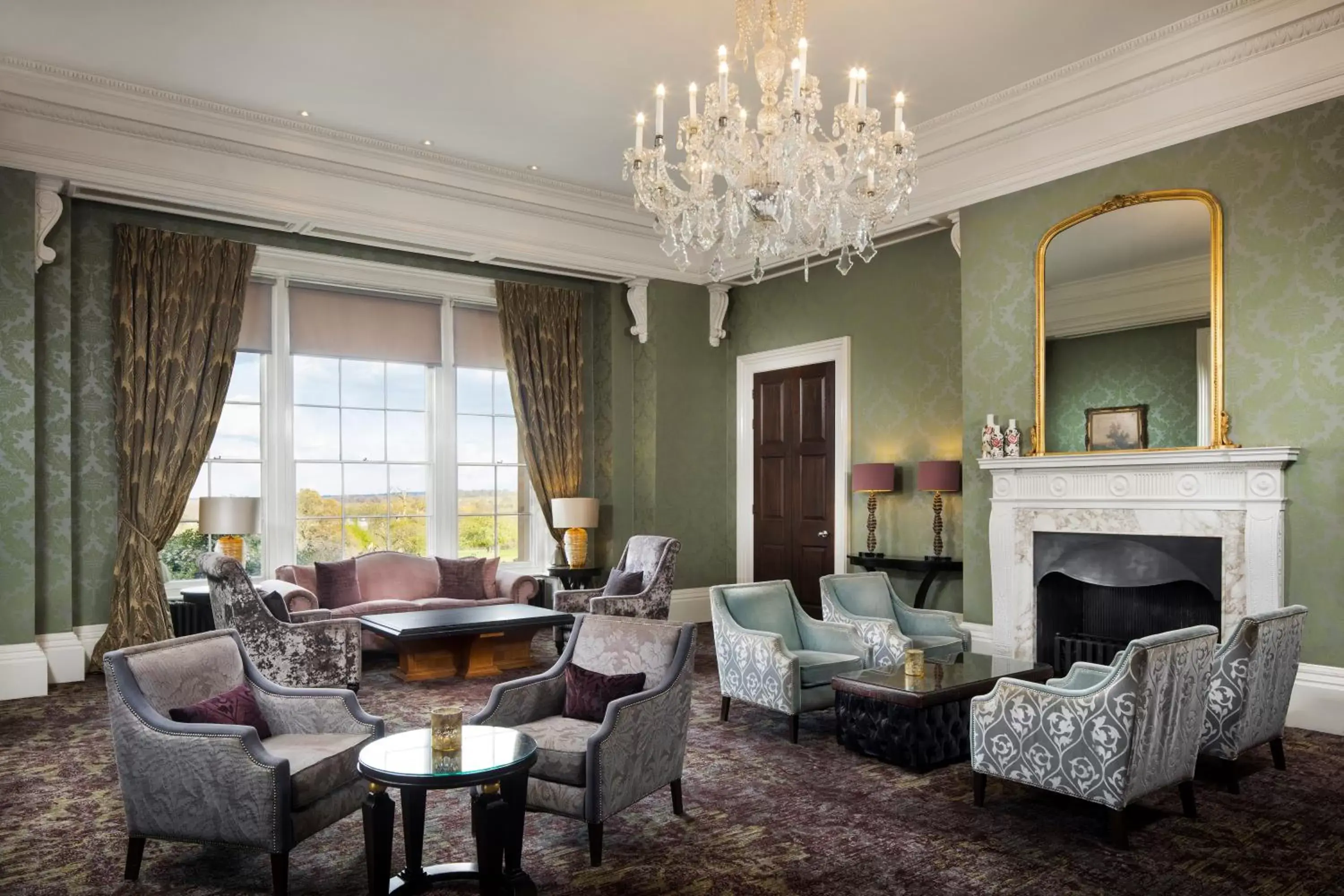 Lounge or bar, Seating Area in Oulton Hall Hotel, Spa & Golf Resort