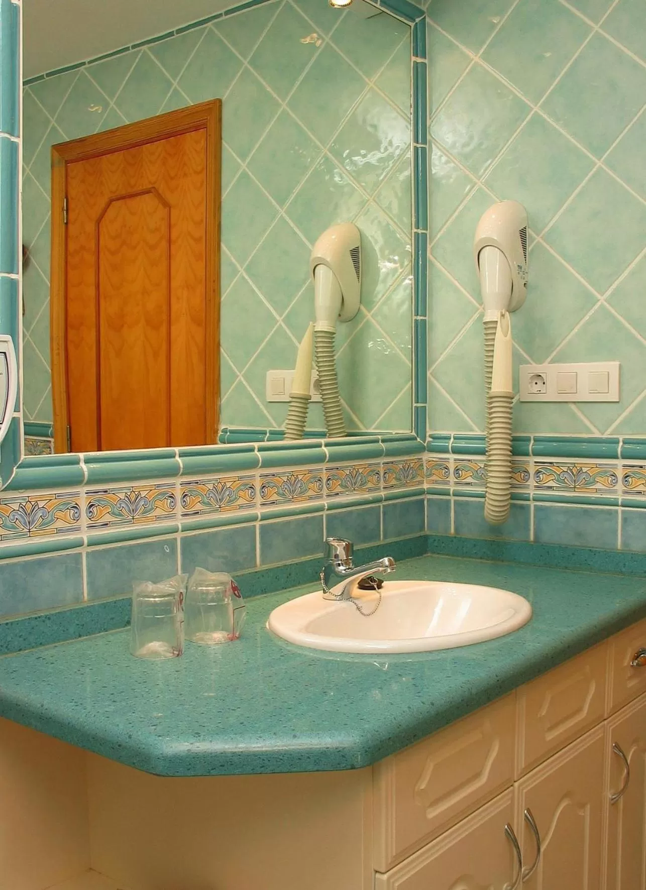 Bathroom in Regency Torviscas Apartments and Suites