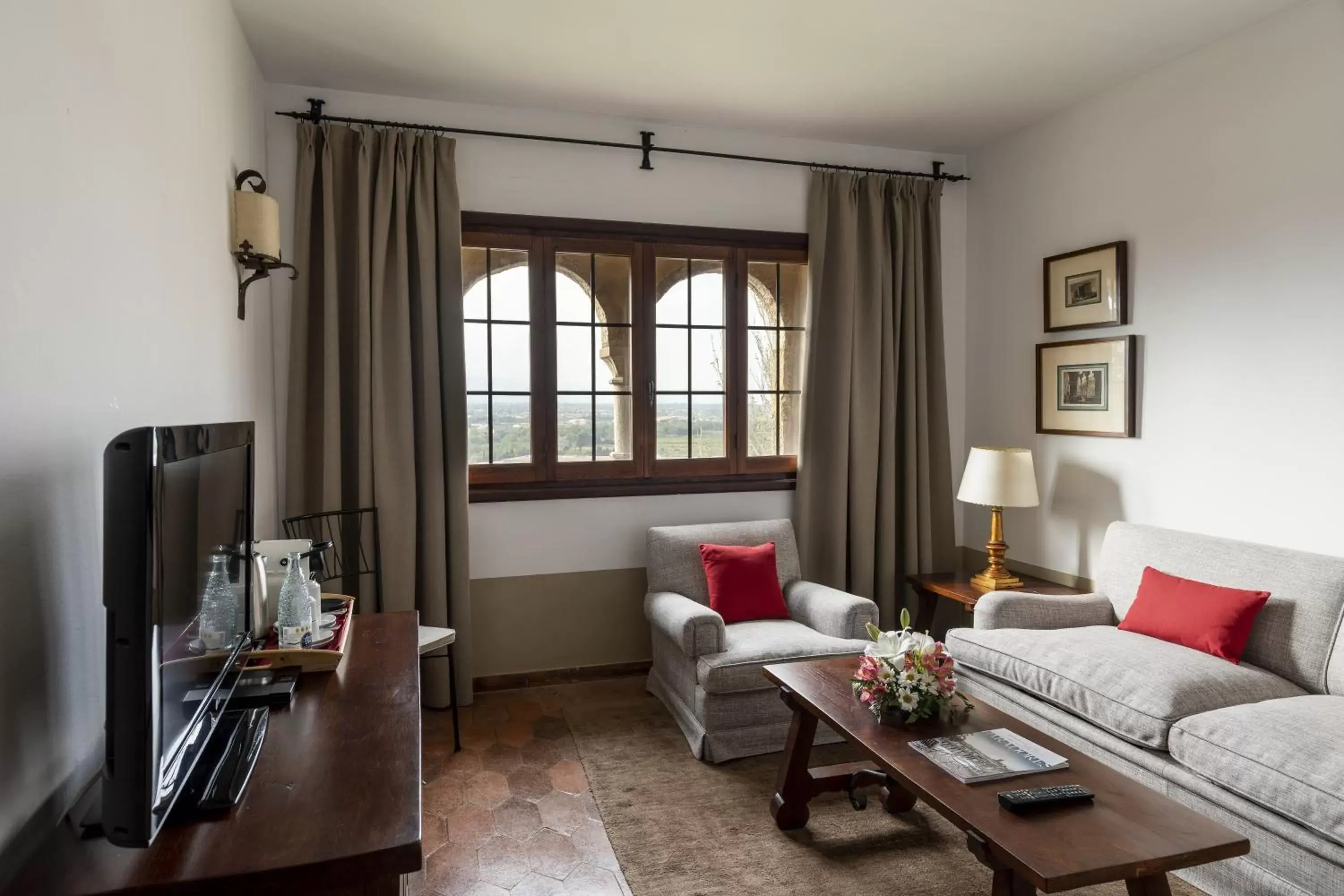 Living room, Seating Area in Parador de Tortosa