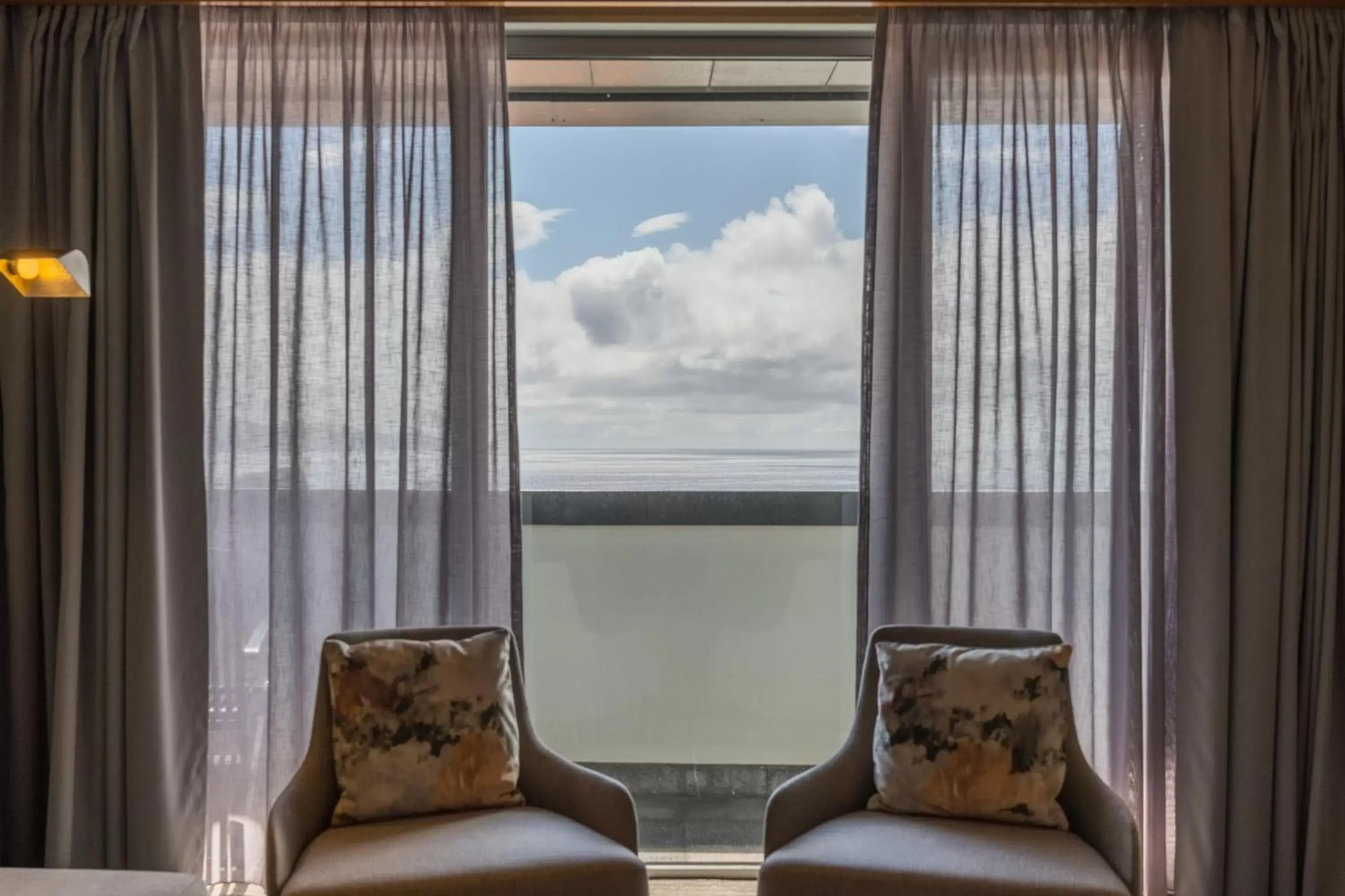 Living room, Seating Area in The Lince Azores