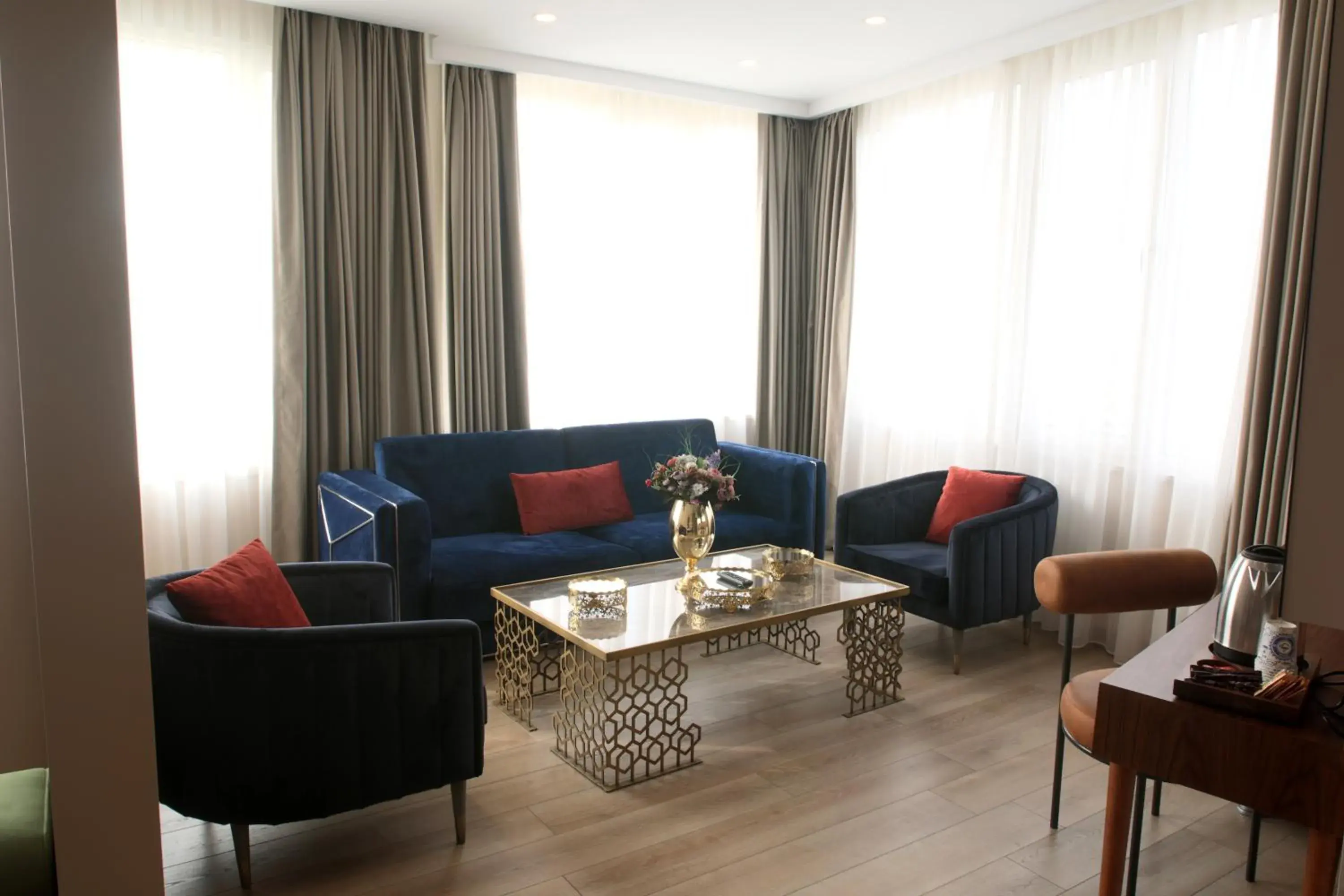 Living room, Seating Area in Martinenz Hotel