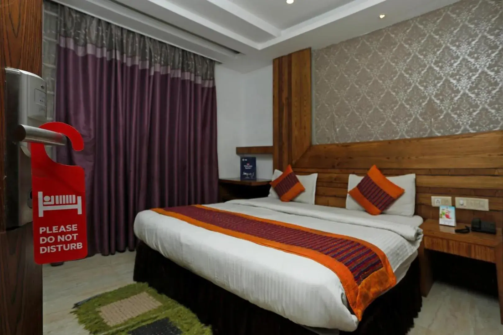 Bedroom, Bed in Hotel Ambience