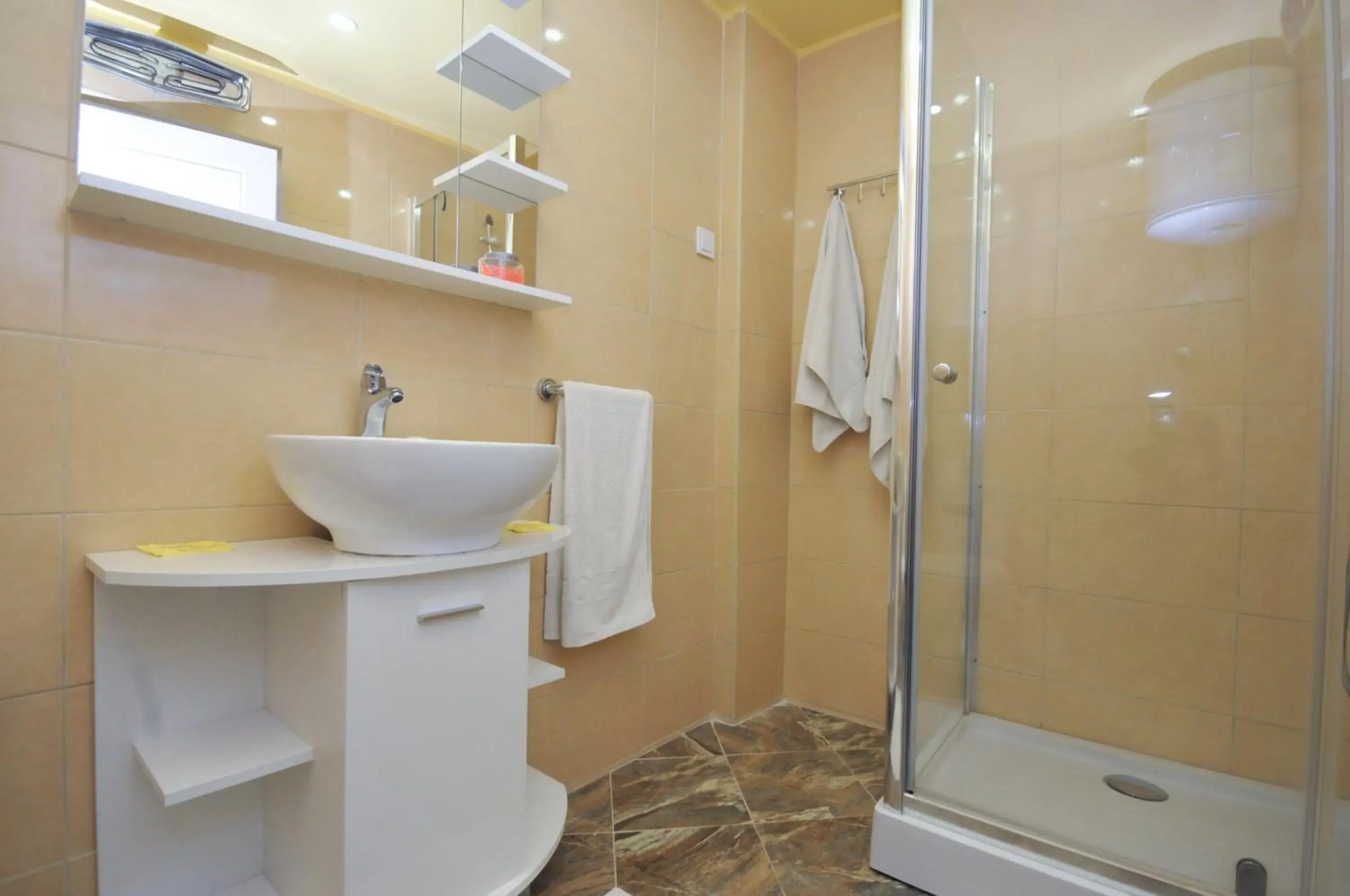 Bathroom in Hotel Oaza