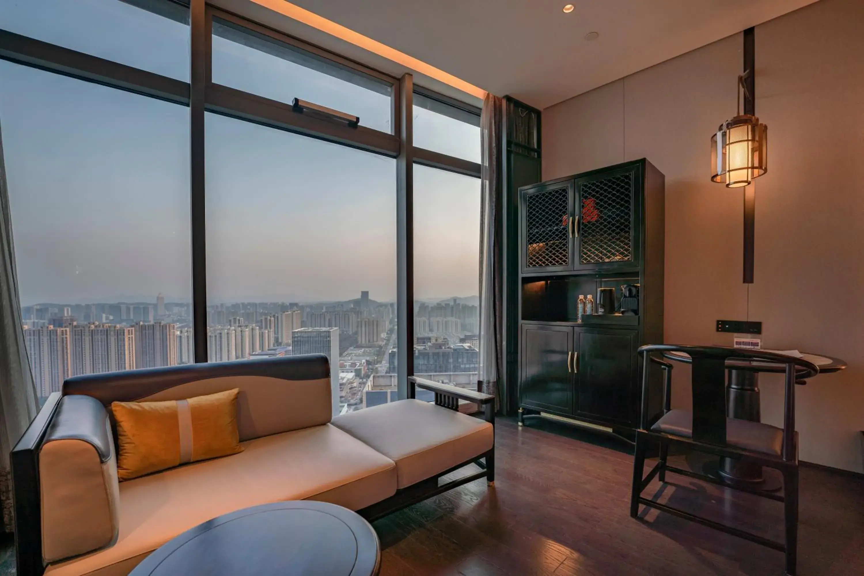 View (from property/room), Seating Area in Sofitel Hangzhou Yingguan