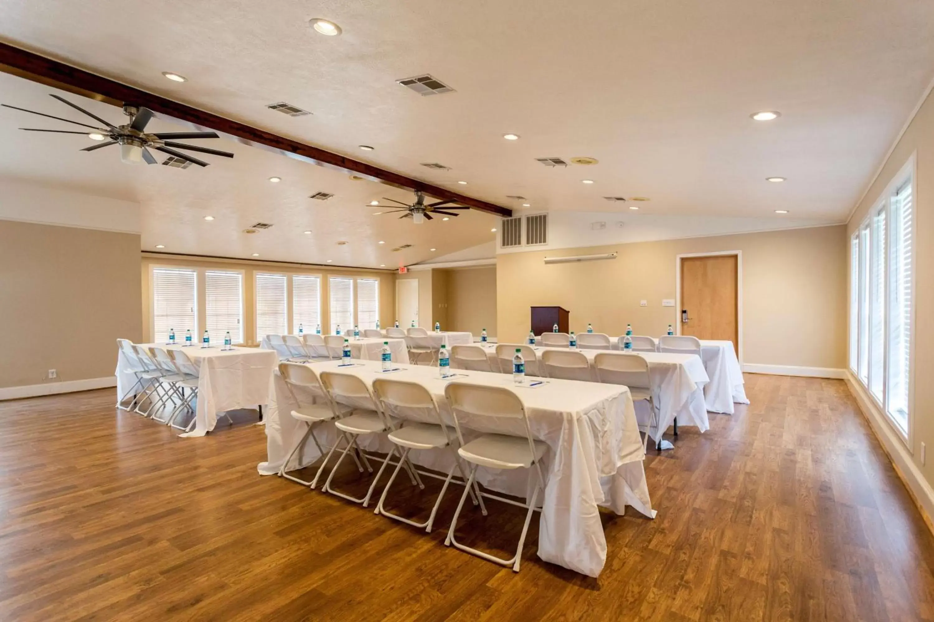 On site, Business Area/Conference Room in Motel 6-Bryan, TX - College Station