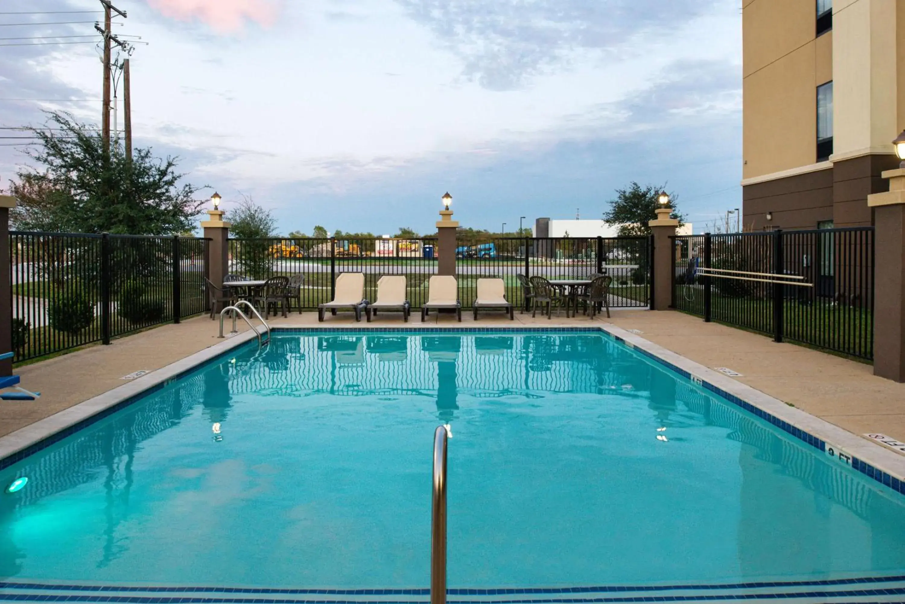 Pool view, Swimming Pool in Hampton Inn and Suites Hutto