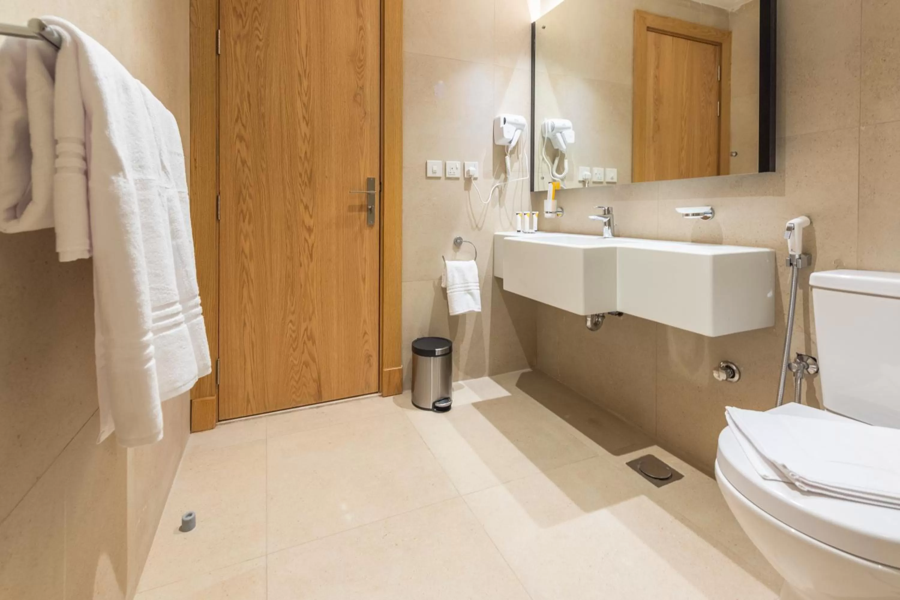 Toilet in Hasanah suites