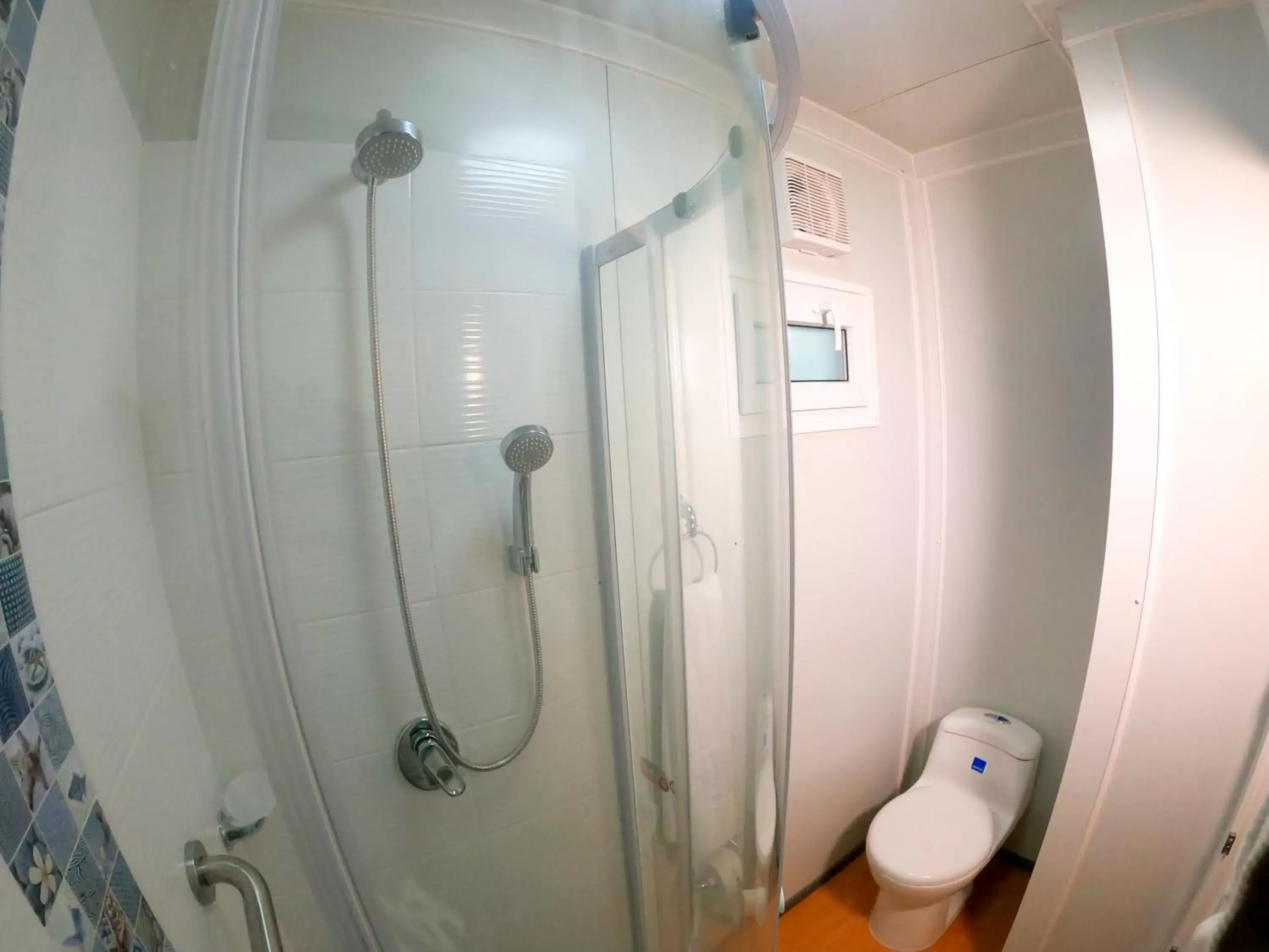 Bathroom in Hotel Reina del Mar By Dorado