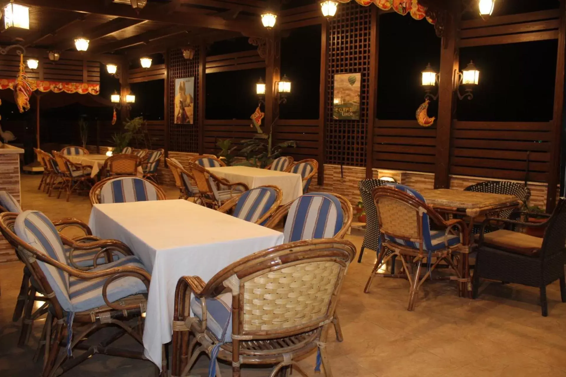 Restaurant/Places to Eat in Amin Hotel