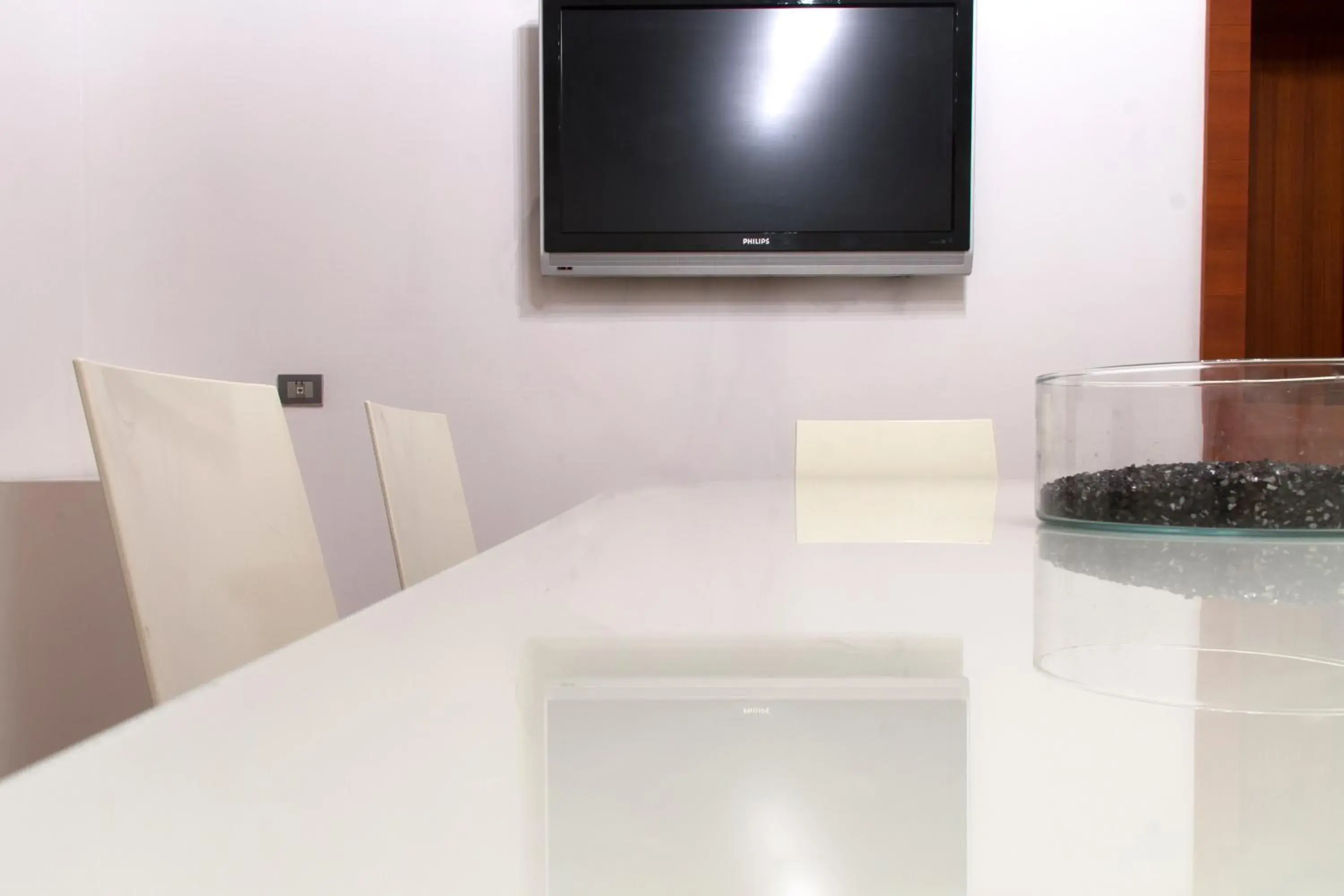 Meeting/conference room, TV/Entertainment Center in Smy Bologna Centrale