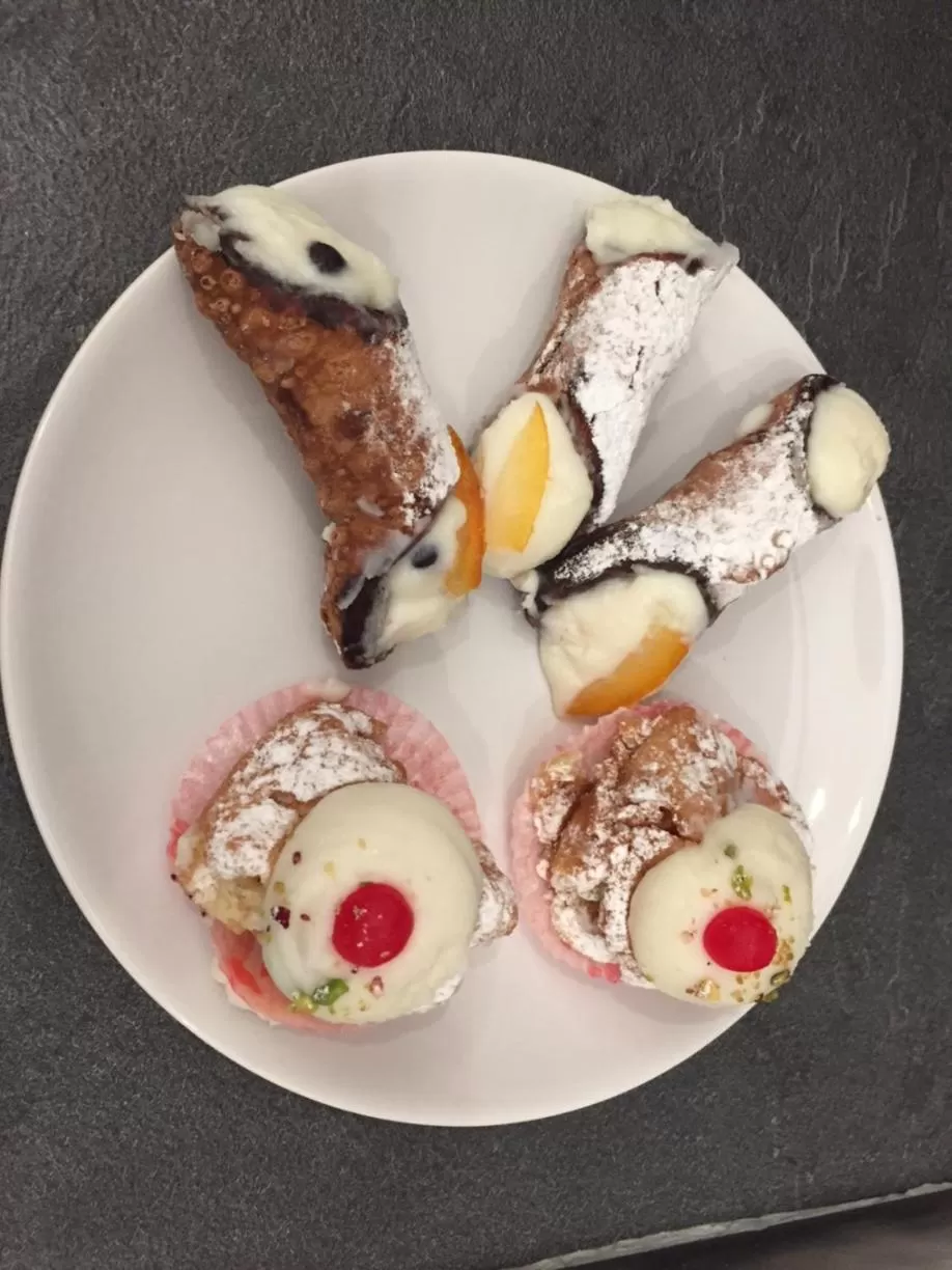 Breakfast in L'Opera Buffa