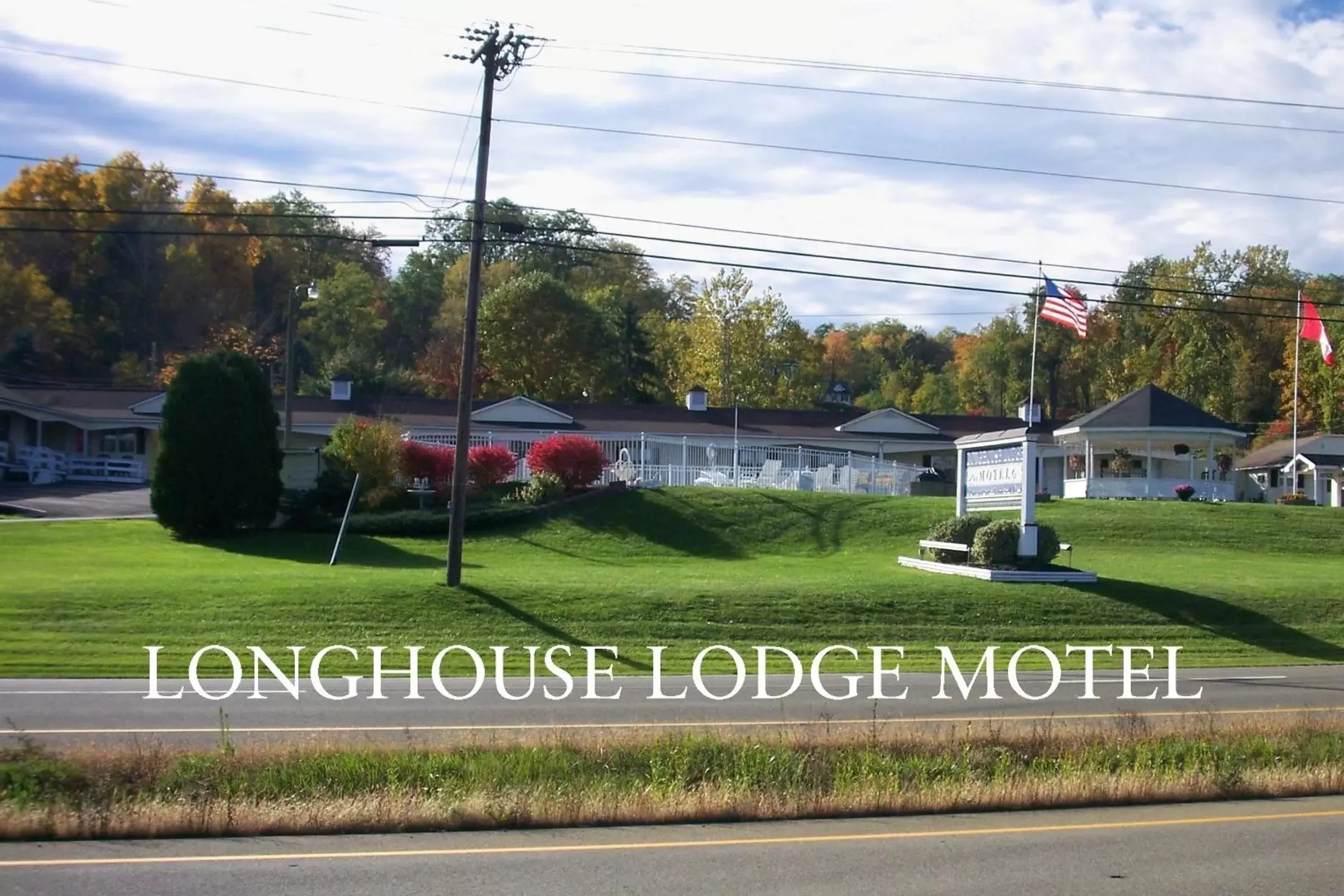 Property building in Longhouse Lodge Motel