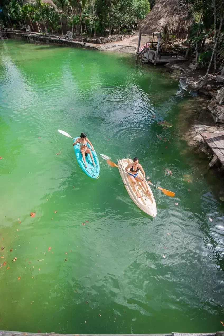 Activities, Canoeing in Zamna eco-lodge Tulum