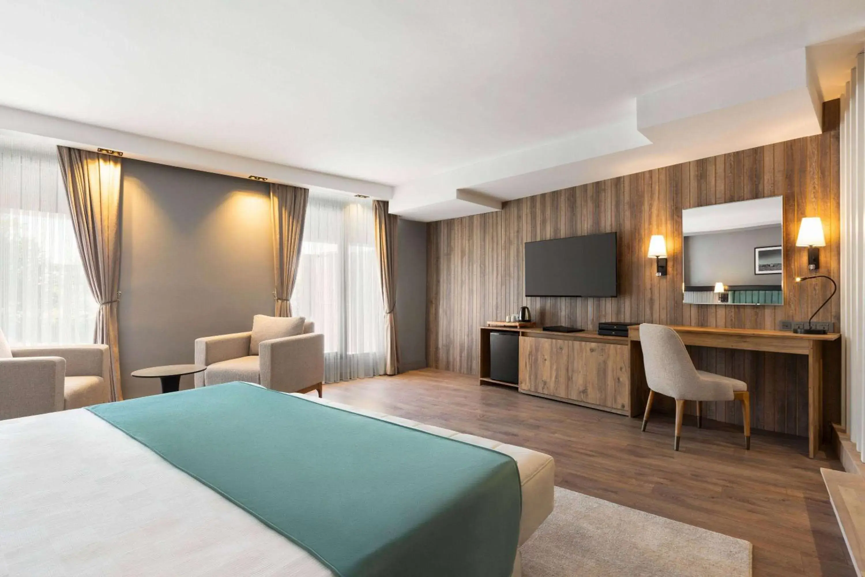 Bed, TV/Entertainment Center in Istanbul New Airport Hotel Trademark Collection by Wyndham