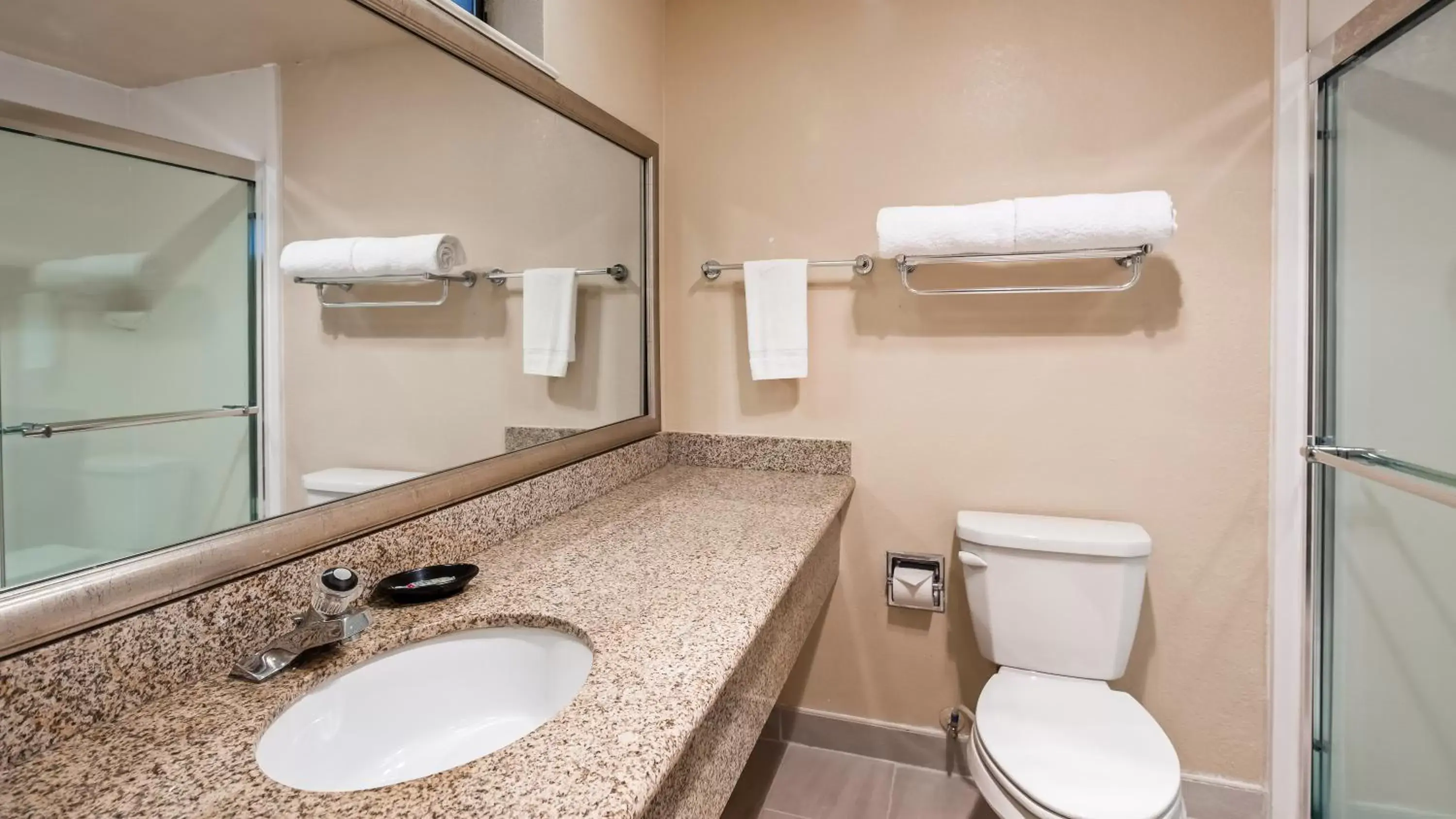 Bathroom in Best Western Gold Country Inn