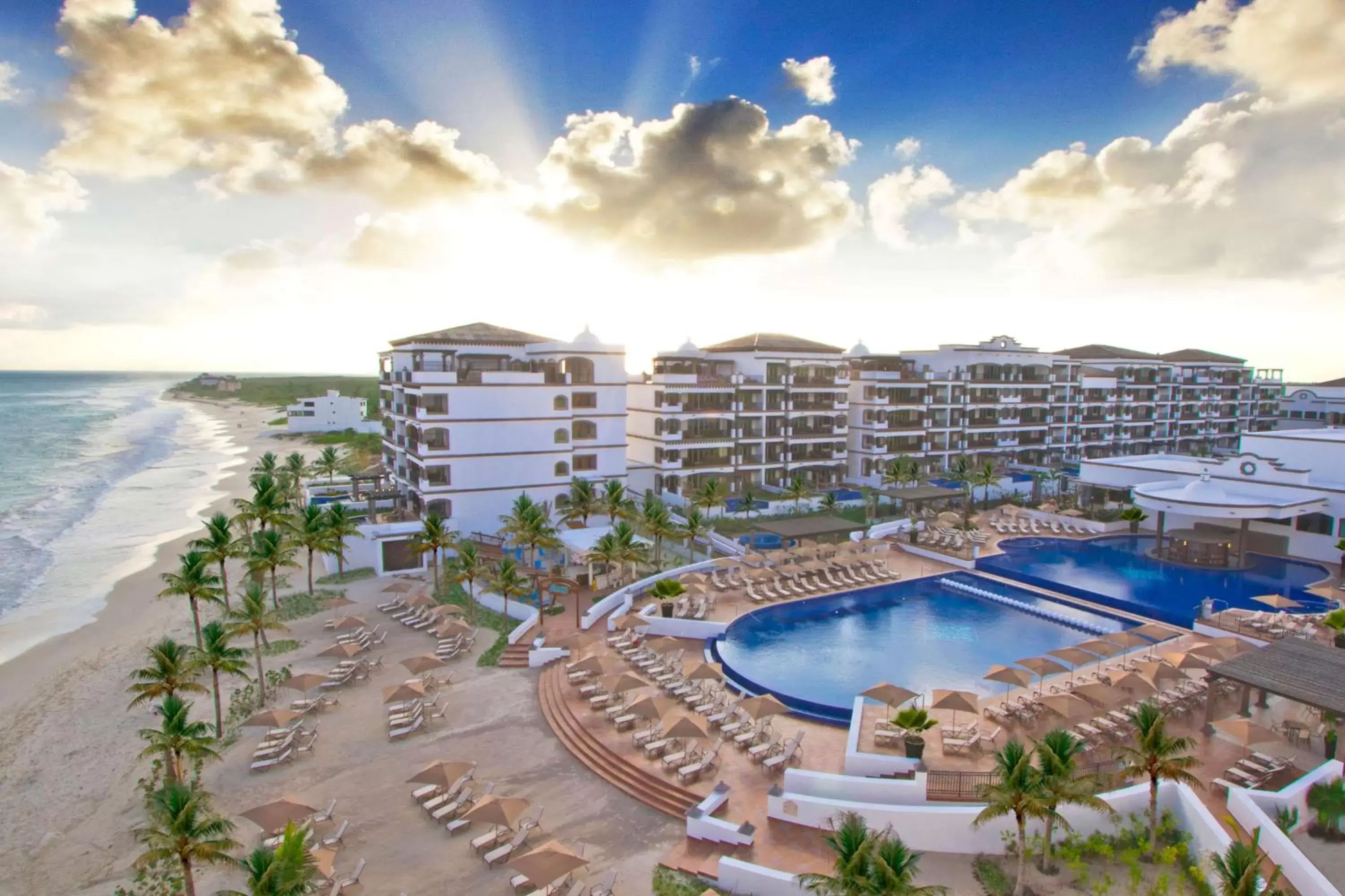 Property building in Grand Residences Riviera Cancun, All Inclusive