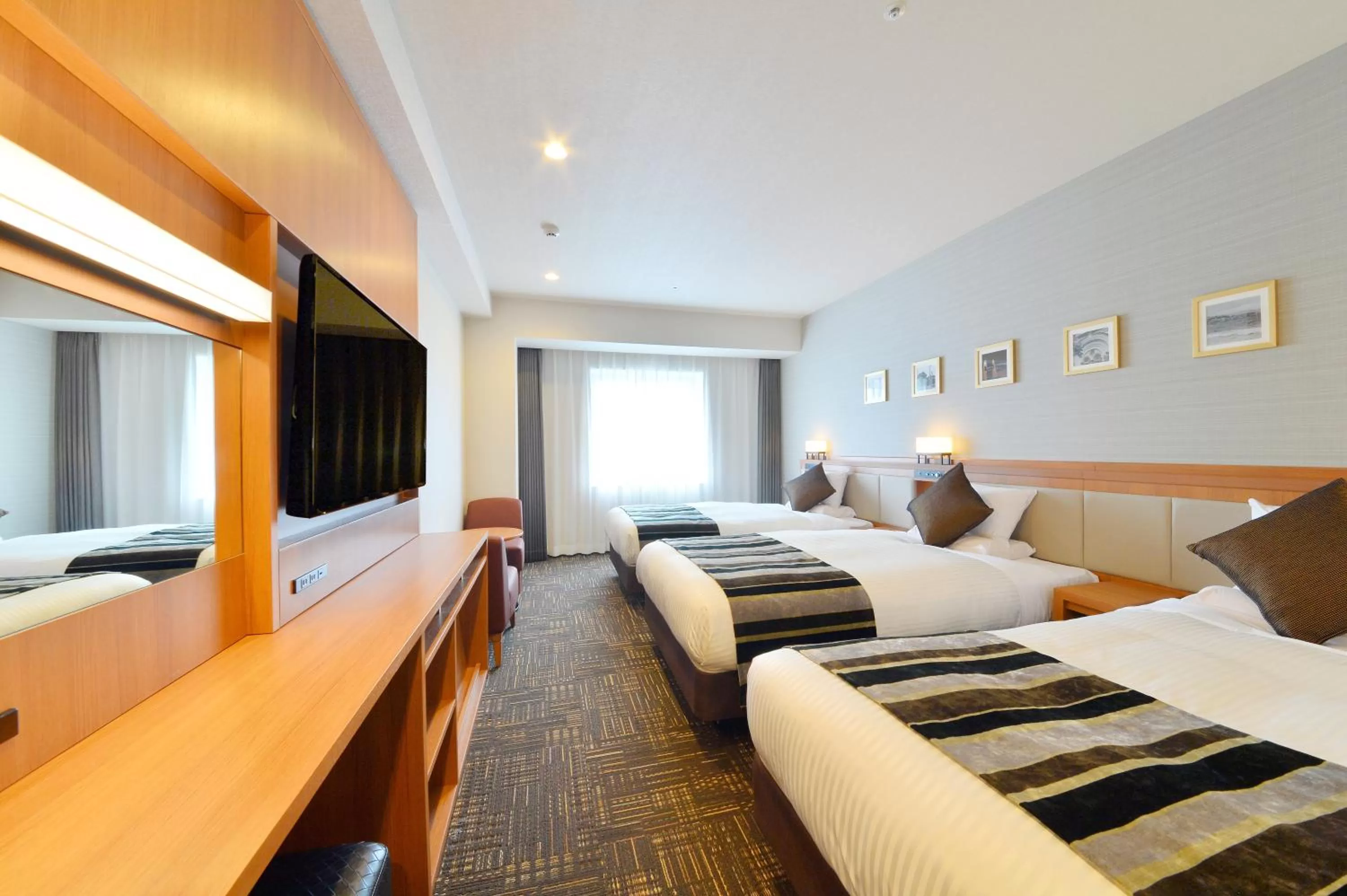 Photo of the whole room, Bed in Hakodate Kokusai Hotel