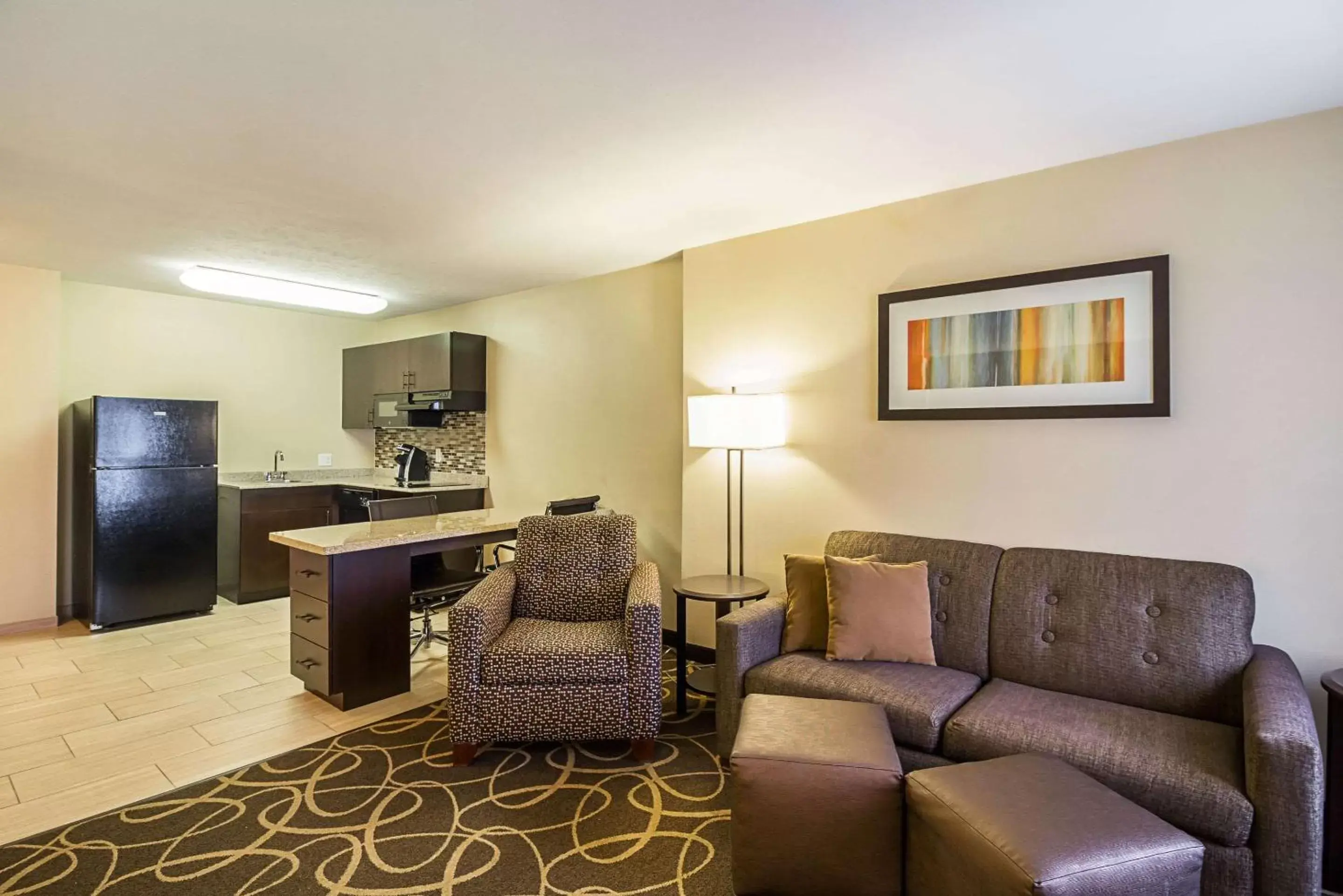 Bedroom, Seating Area in MainStay Suites Fargo - I-94 Medical Center