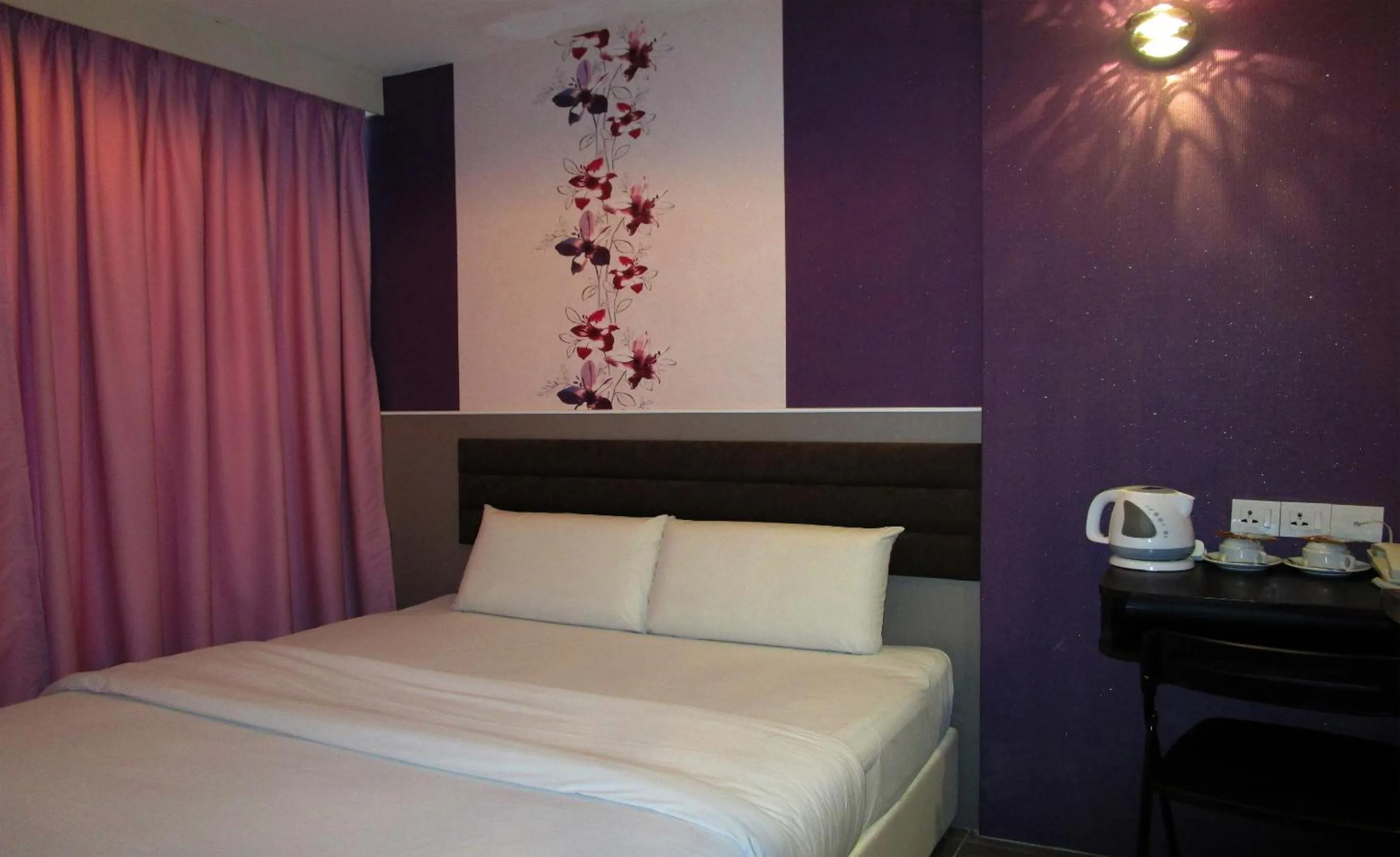 Bedroom, Bed in T-Hotel Bukit Bintang