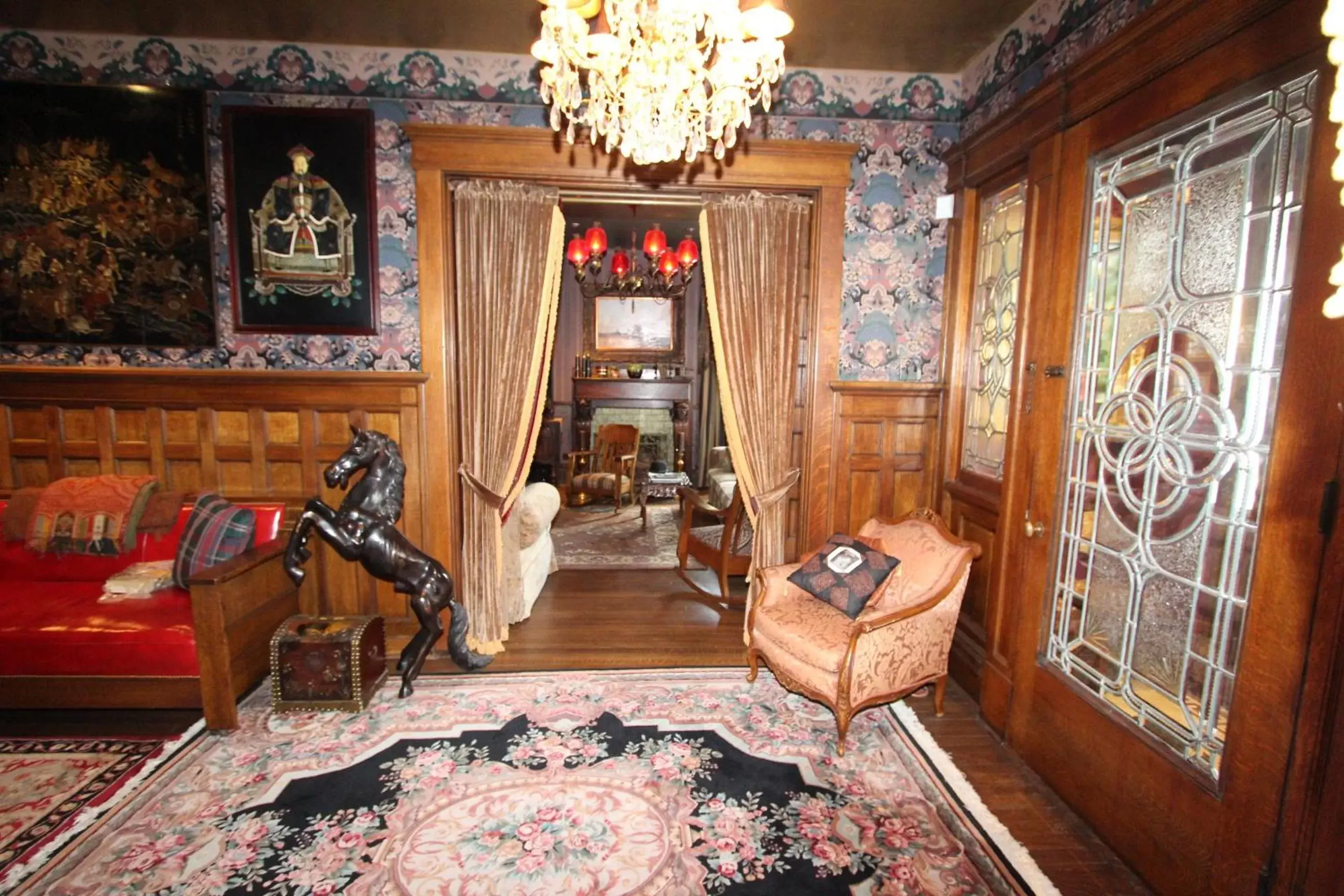 Lobby or reception, Seating Area in South Broadway Manor