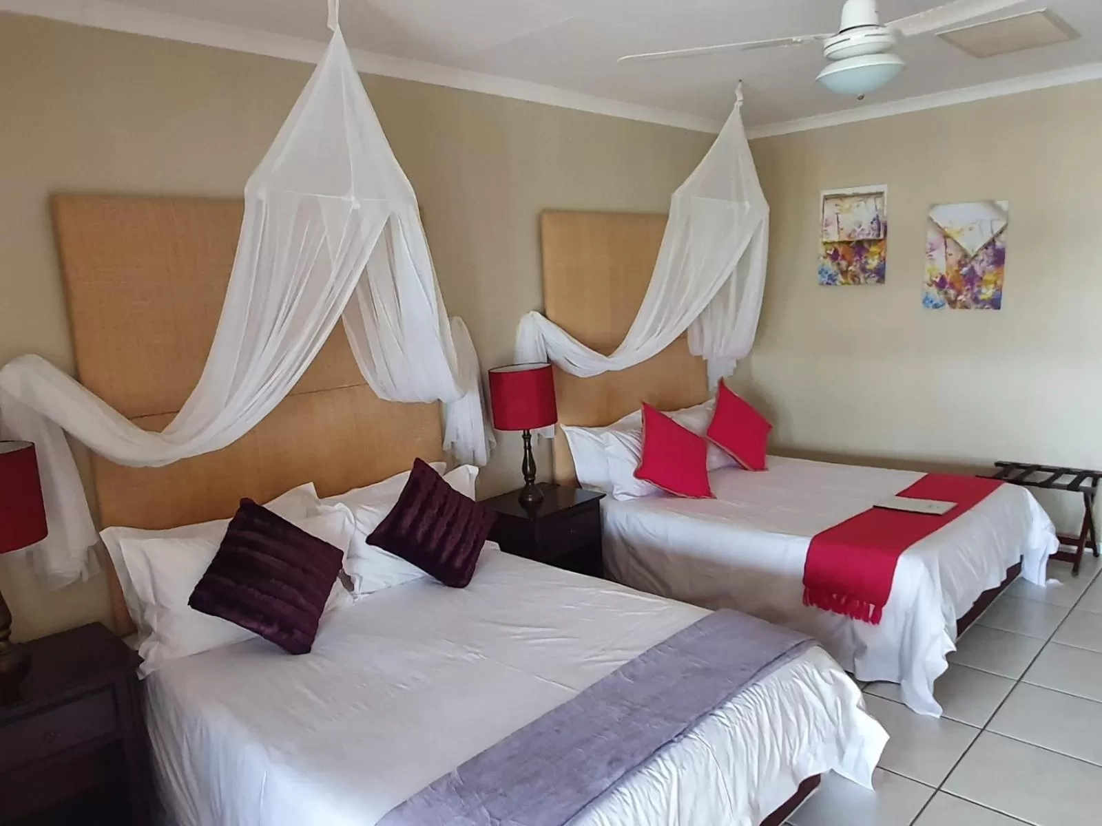 Bed in Ingwe Manor Guesthouse