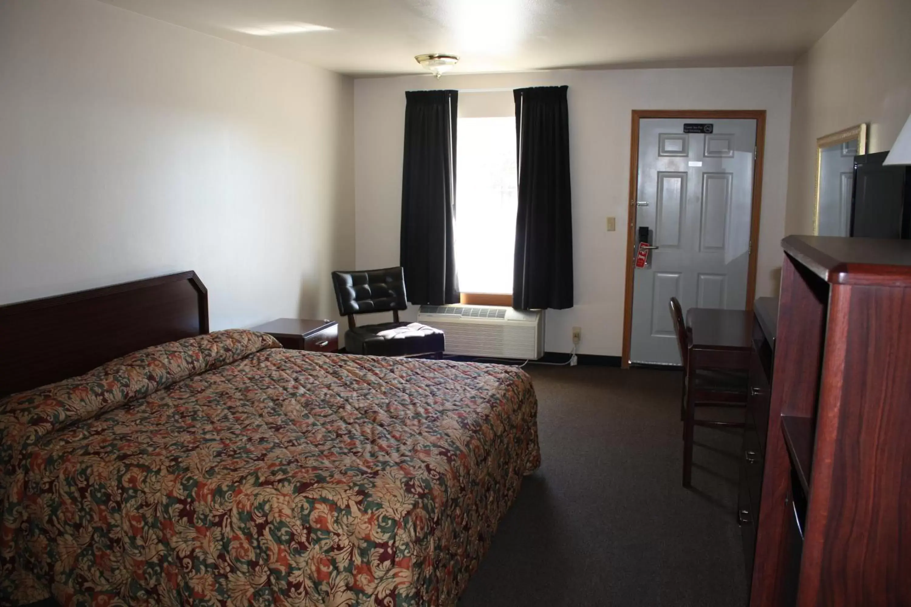 Bed in Boomtown Inn Bed in Boomtown Inn