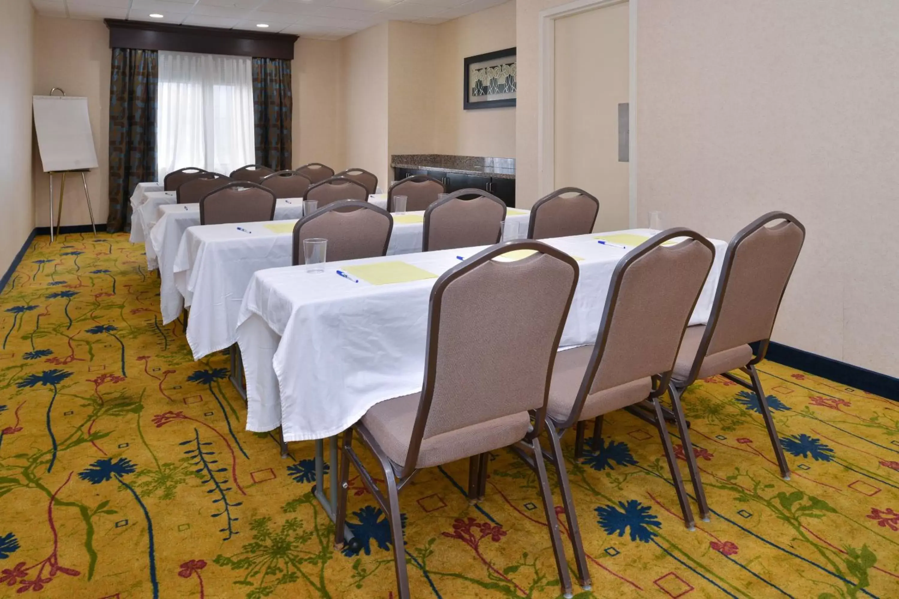 Meeting/conference room in Hampton Inn & Suites Cathedral City