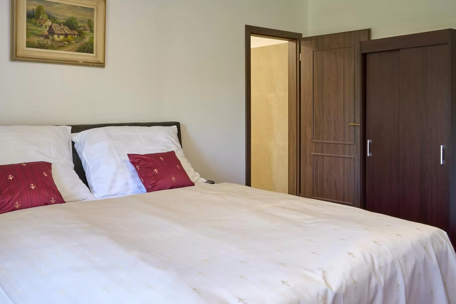 Bed in Vila Lovců králových