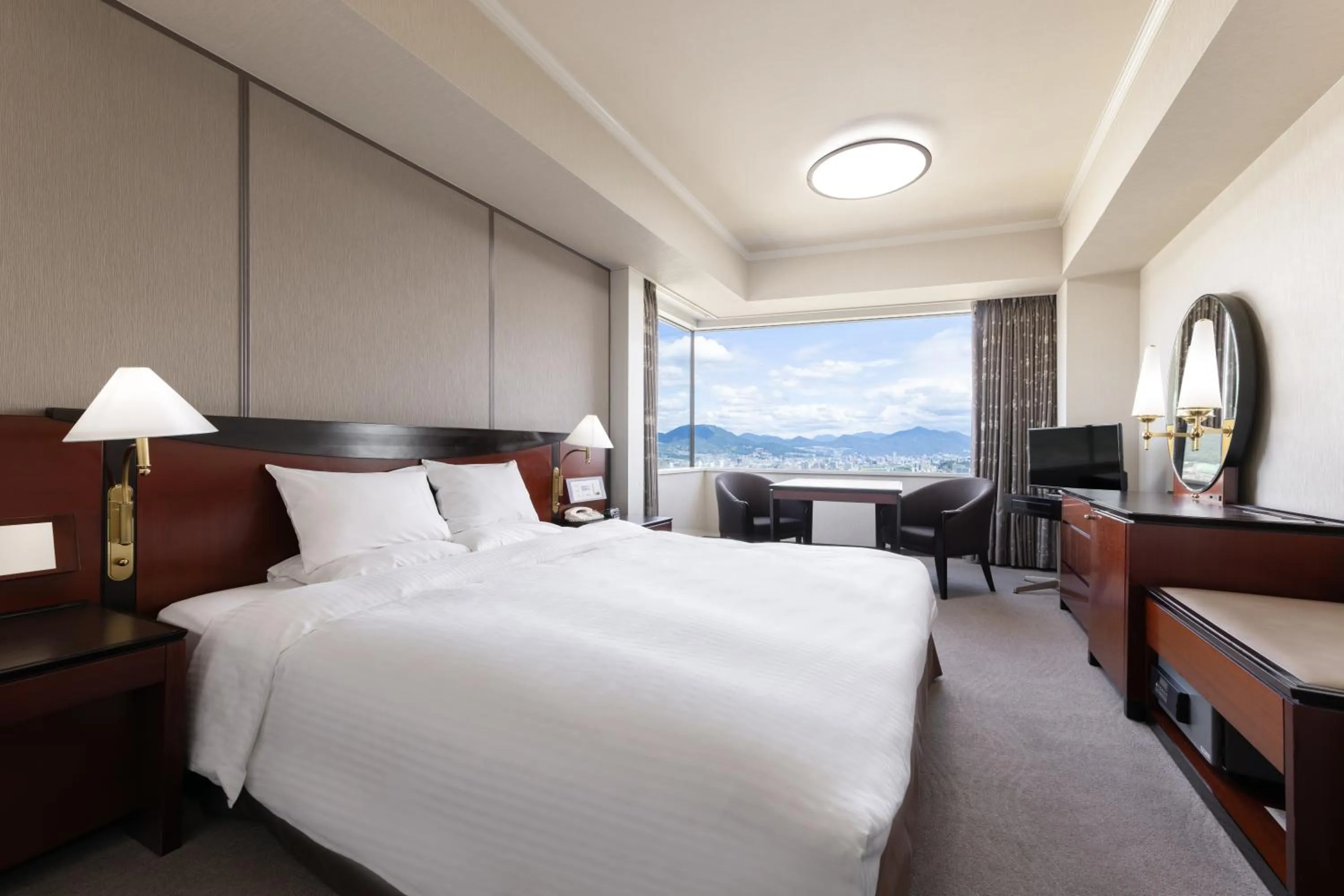 Photo of the whole room, Bed in Rihga Royal Hotel Hiroshima