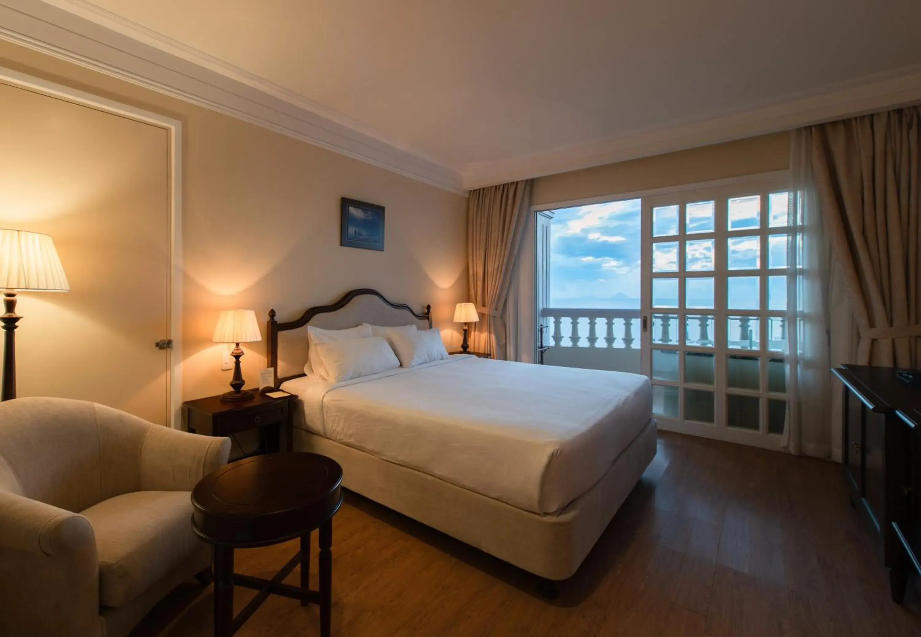 Property building in Sunrise Nha Trang Beach Hotel & Spa