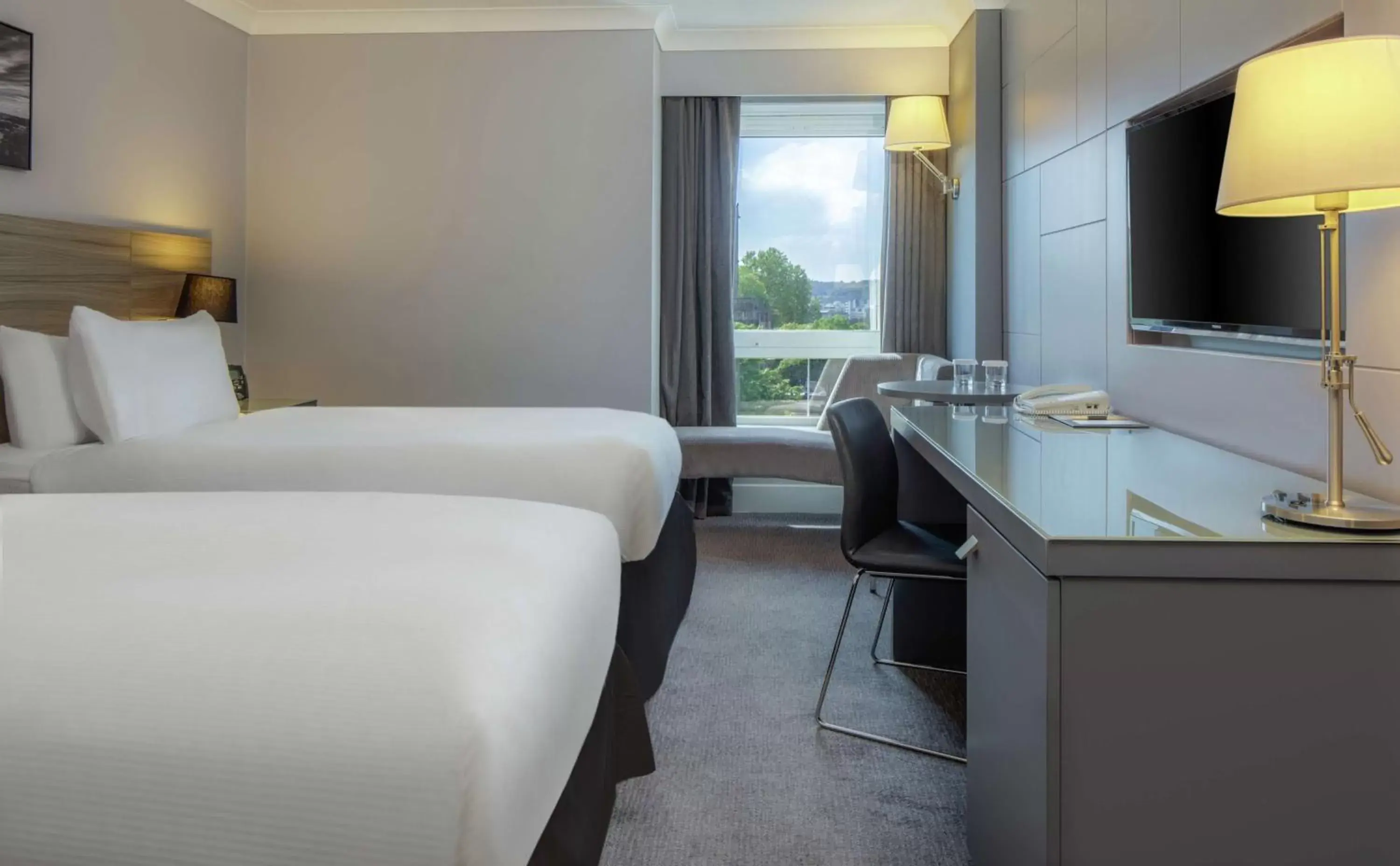 Bedroom, Bed in DoubleTree by Hilton Bristol City Centre Bedroom, Bed in DoubleTree by Hilton Bristol City Centre