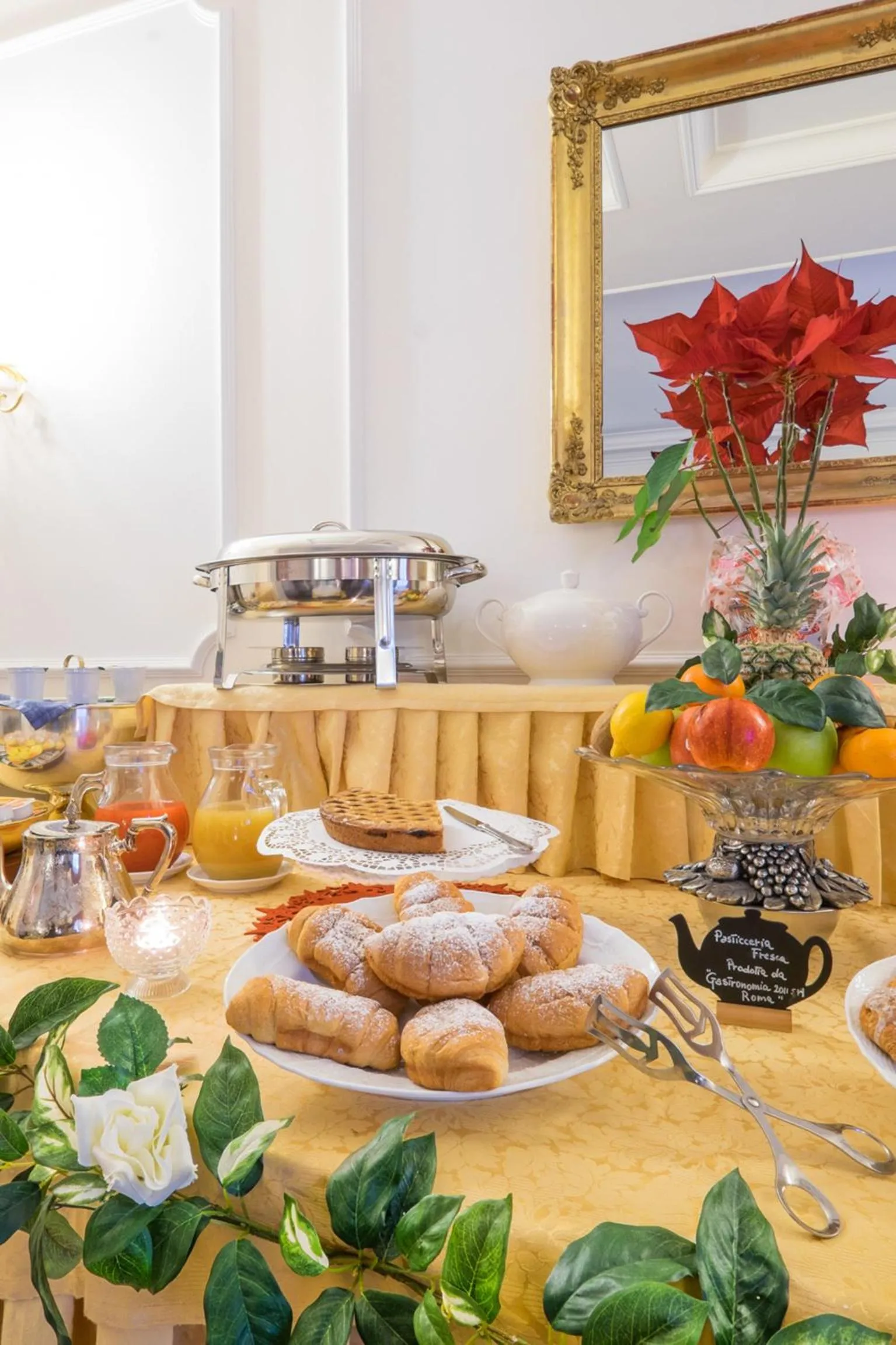 Breakfast in Hotel Royal