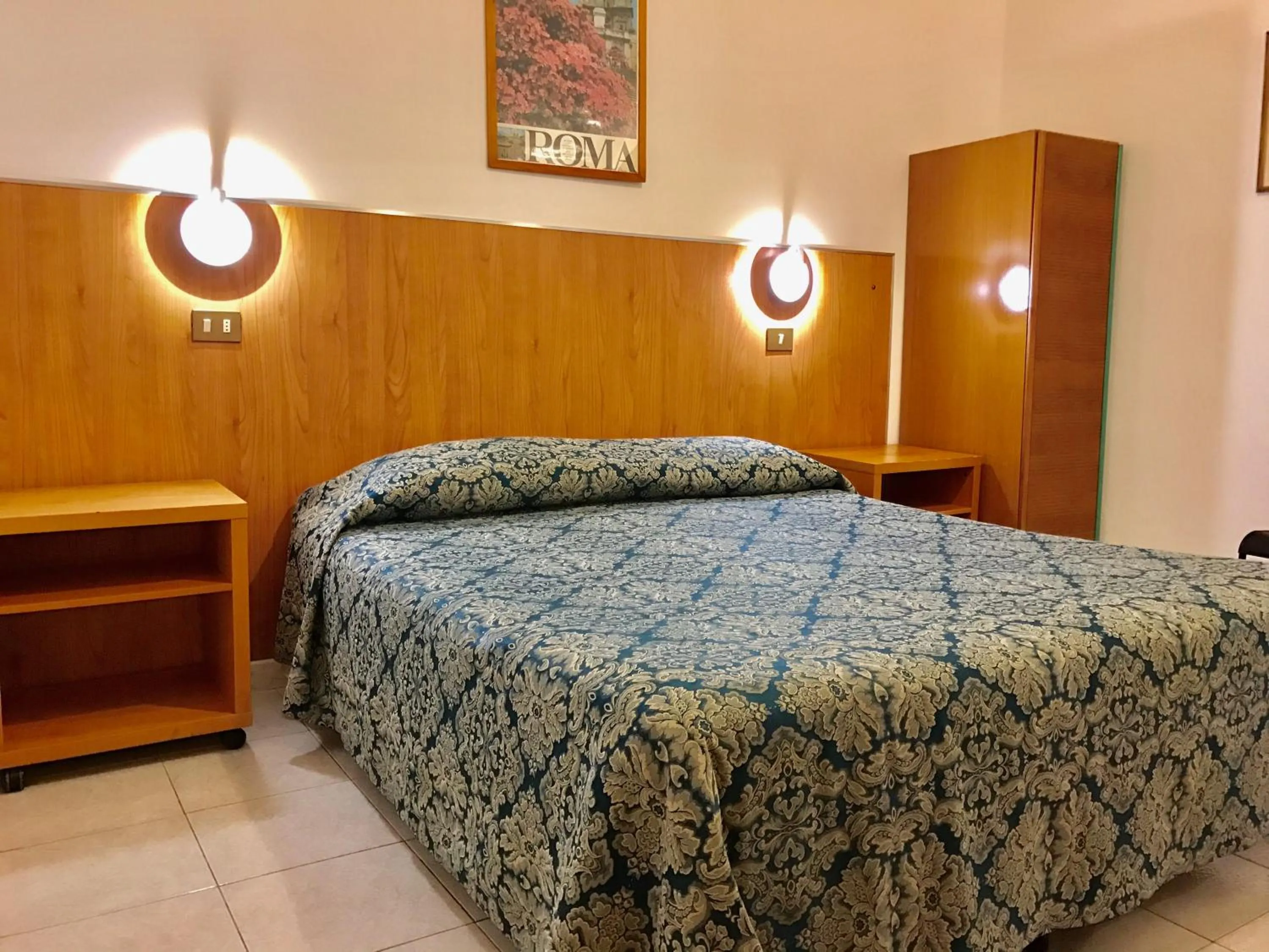 Photo of the whole room, Bed in Hotel Fiorenza