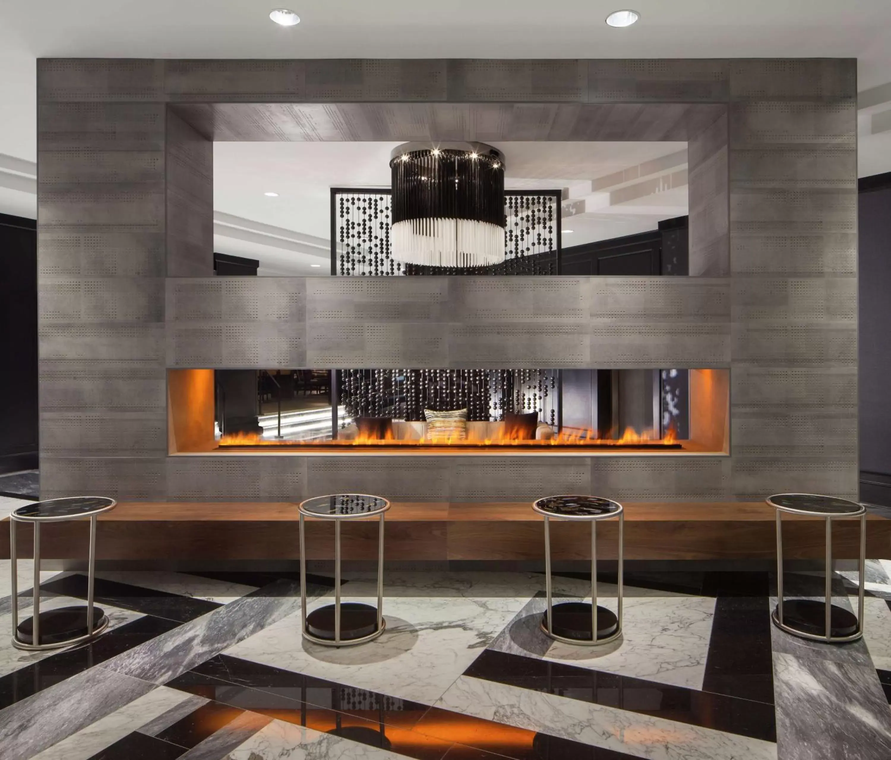 Lobby or reception, Kitchen/Kitchenette in Hilton Boston Back Bay