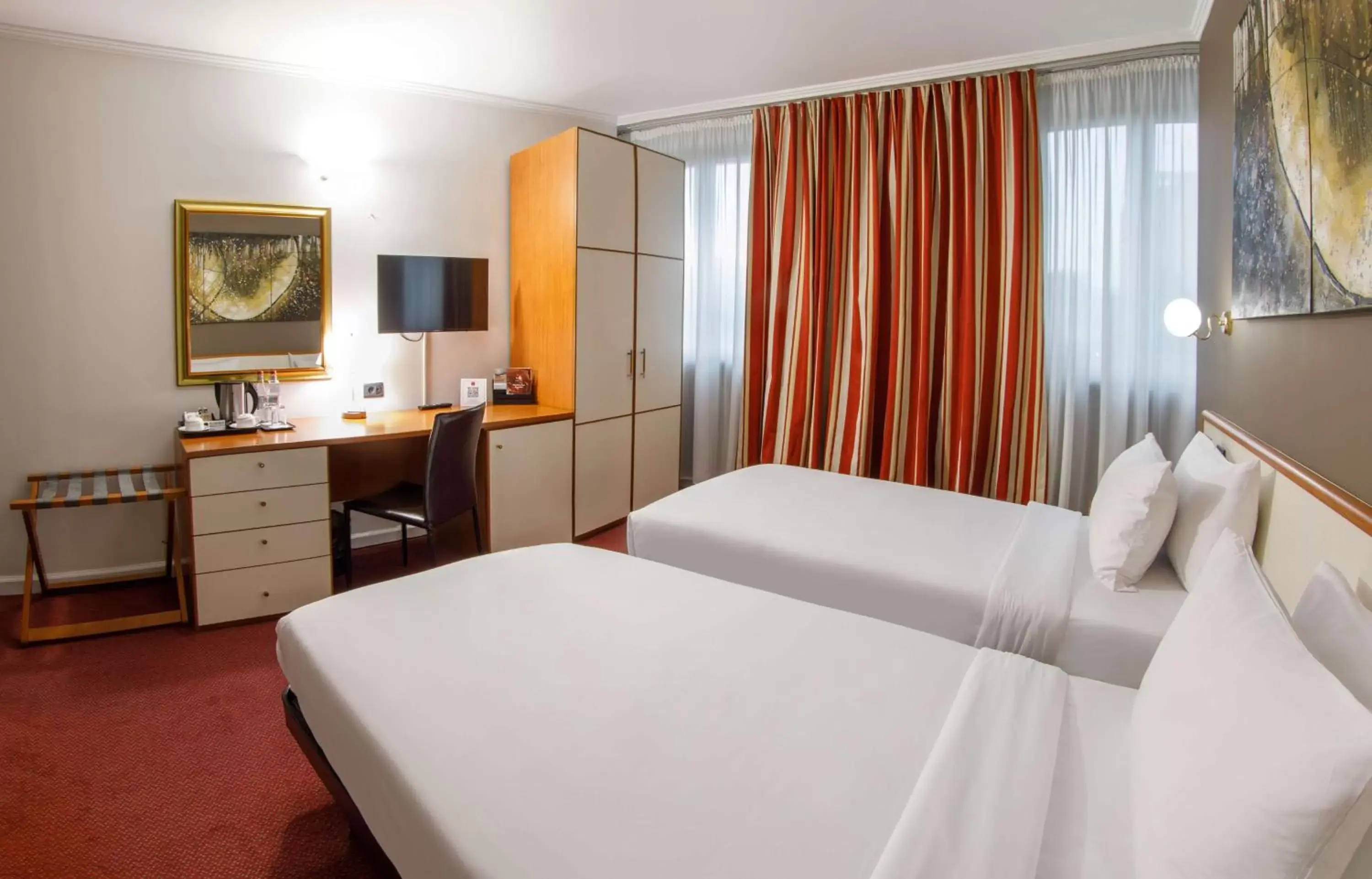 Bedroom, Bed in Best Western Plus Congress Hotel Yerevan