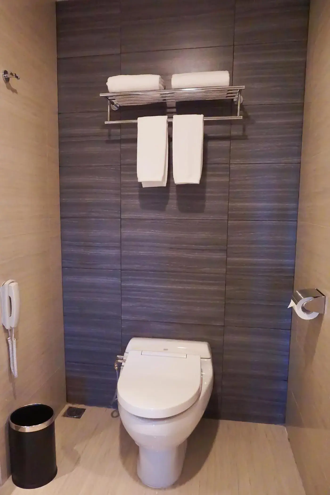 Bathroom in Platinum Adisucipto Yogyakarta Hotel & Conference Center