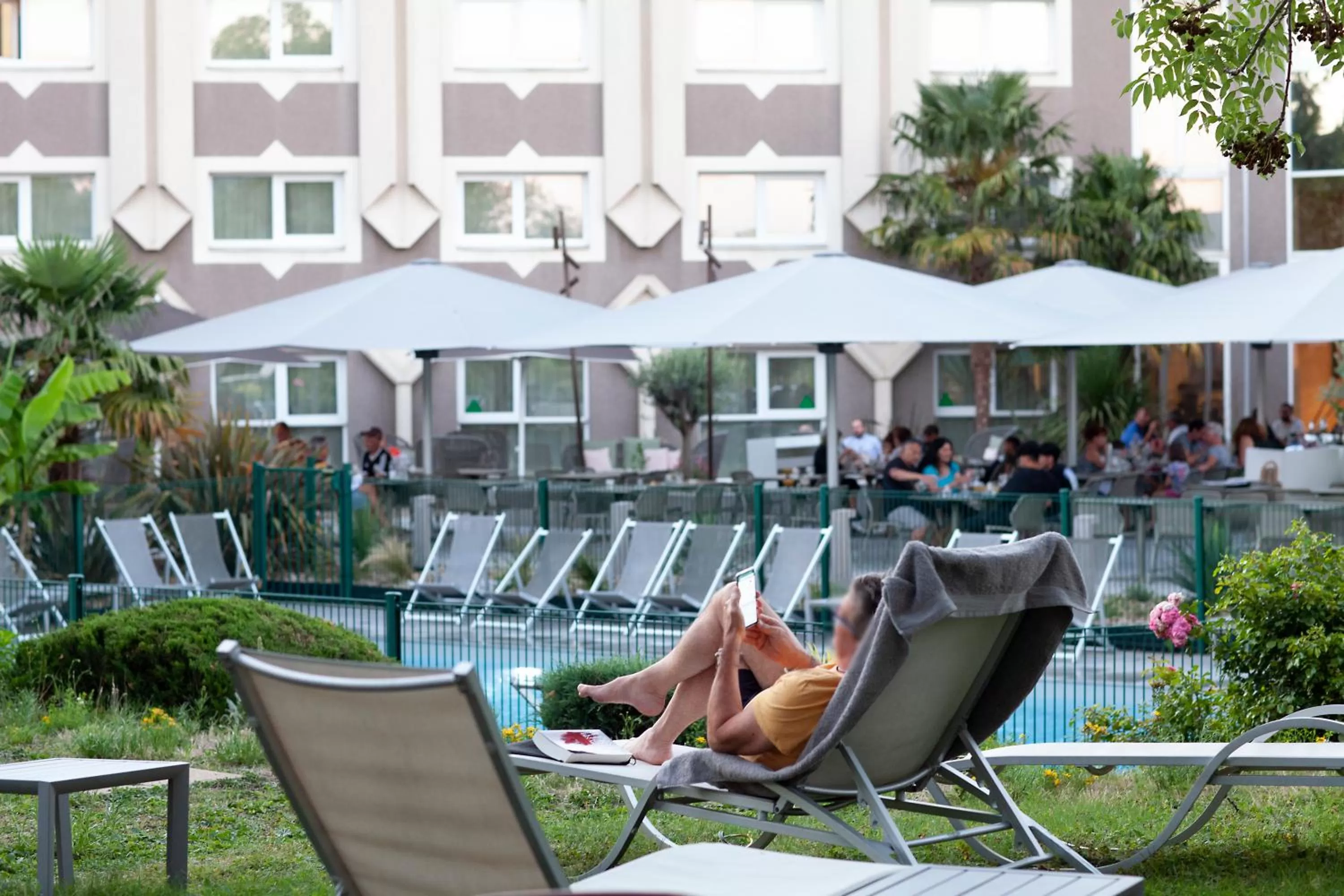 Patio in Novotel Clermont-Ferrand