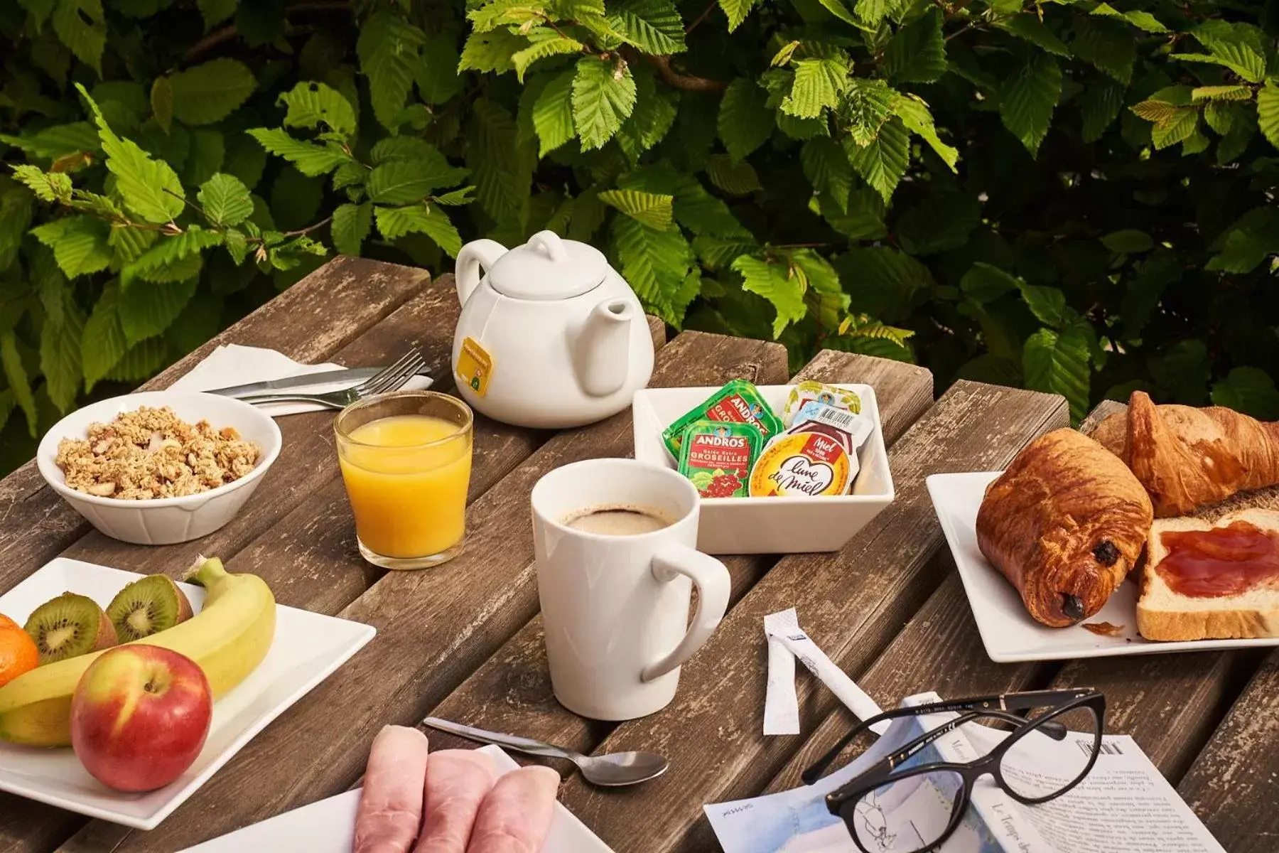 Breakfast in Kyriad Rouen Sud - Val de Reuil Breakfast in Kyriad Rouen Sud - Val de Reuil