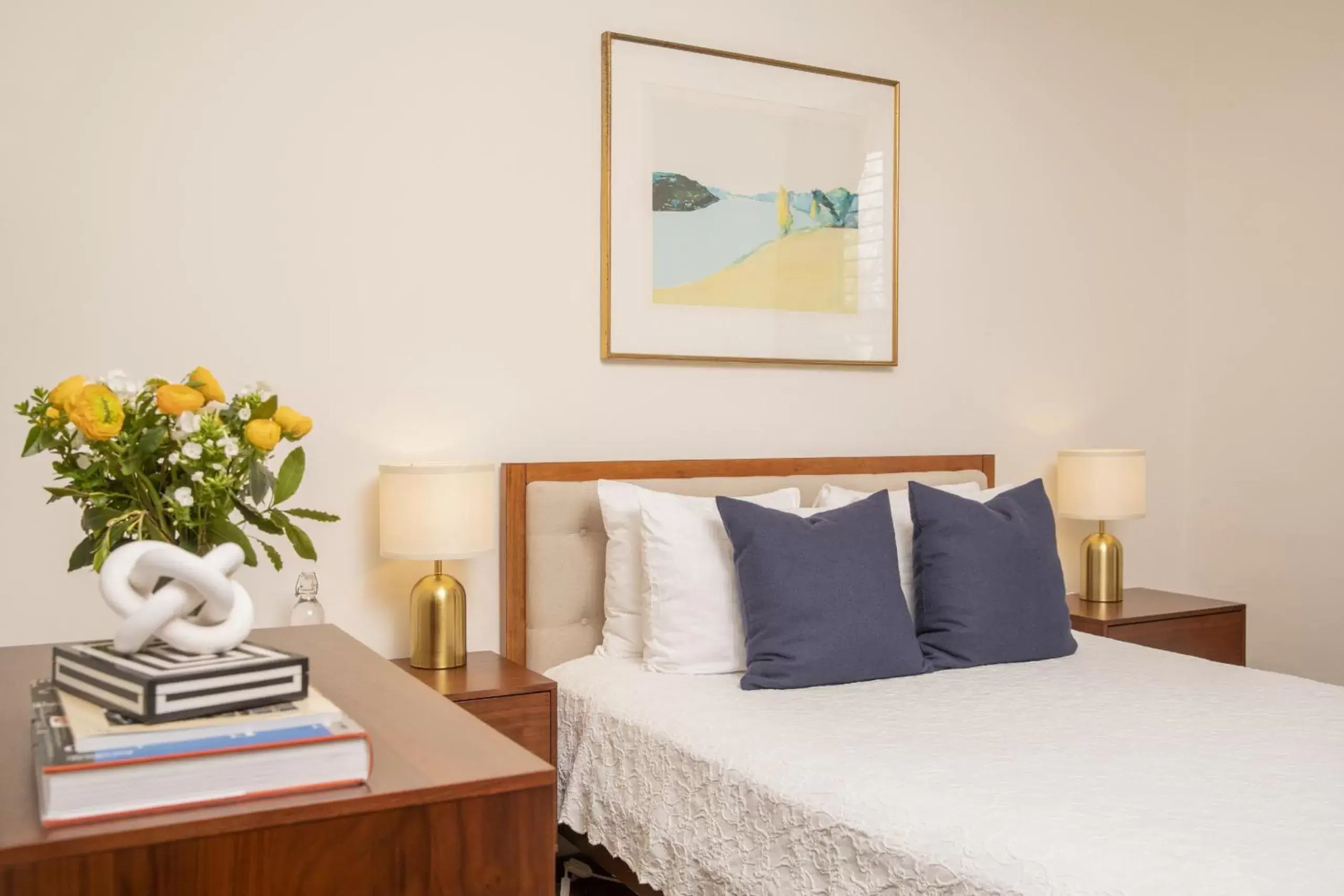 Bedroom, Bed in Washington Square Inn