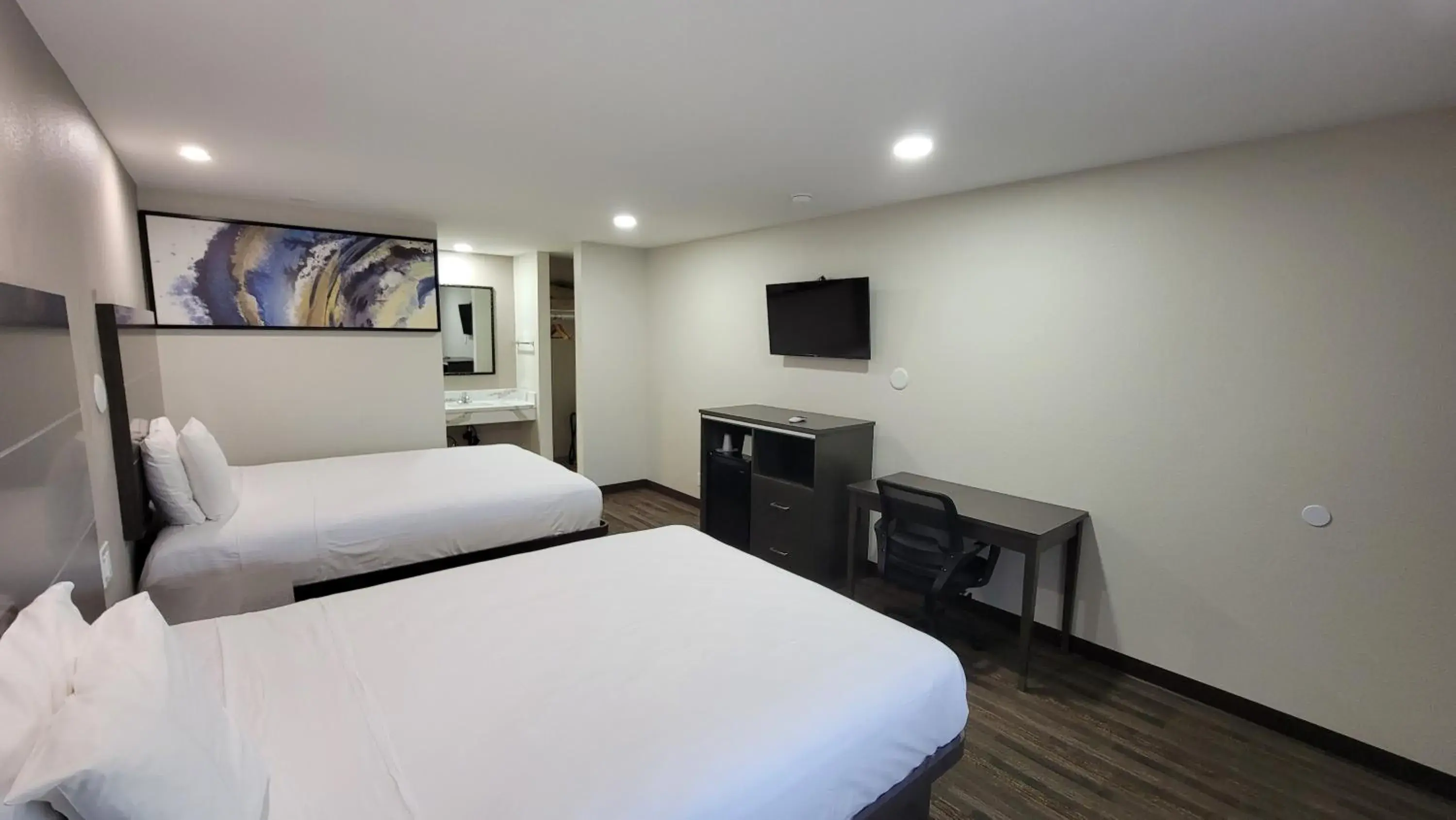 Bed in Travelodge by Wyndham Buena Park