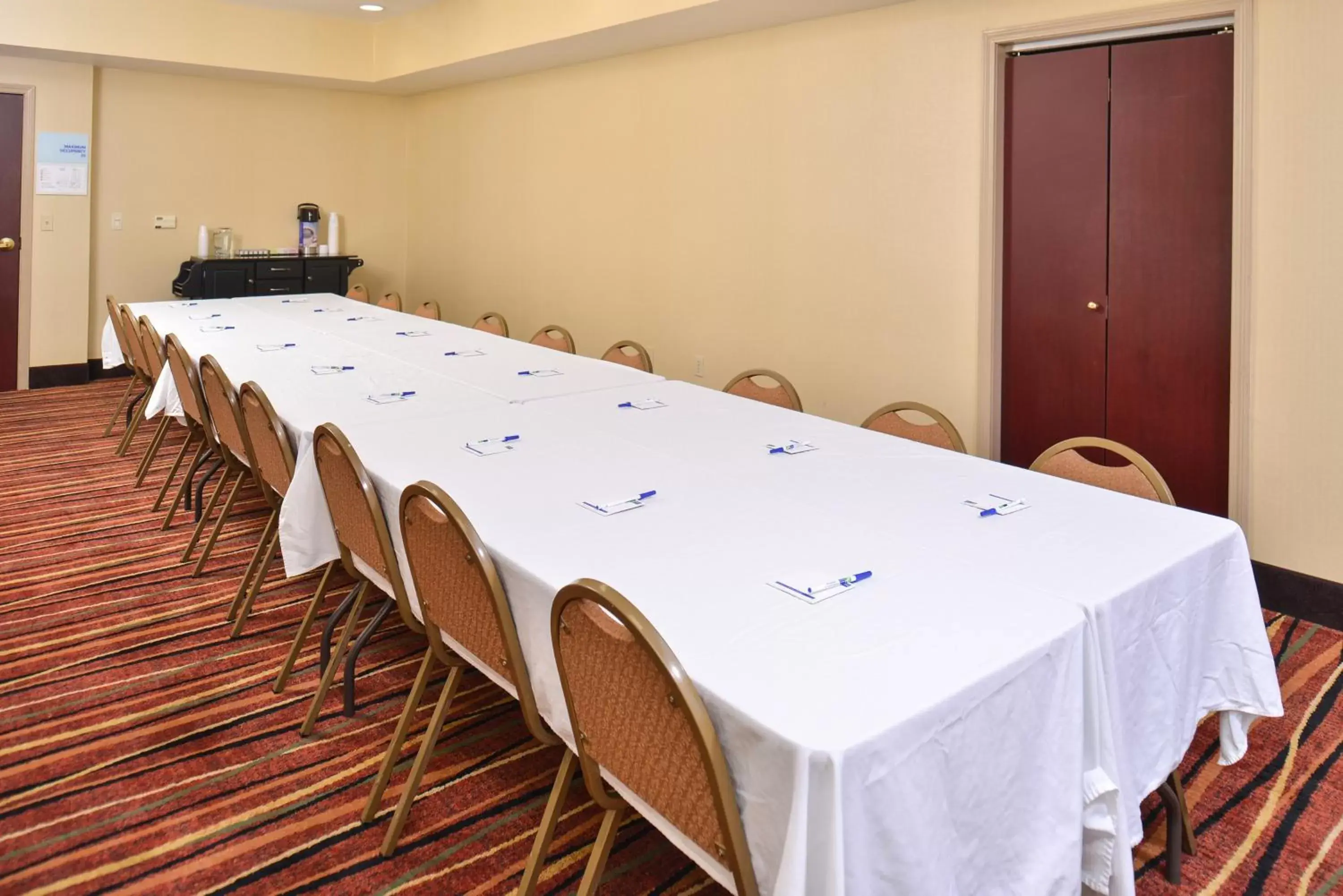 Meeting/conference room in Holiday Inn Express Hotel & Suites Austin SW - Sunset Valley, an IHG Hotel