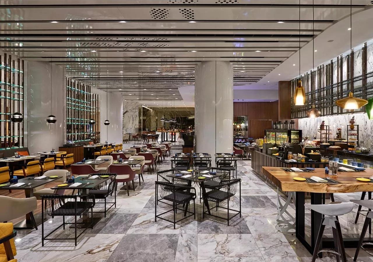 Restaurant/places to eat in Pullman Kuala Lumpur City Centre Hotel & Residences