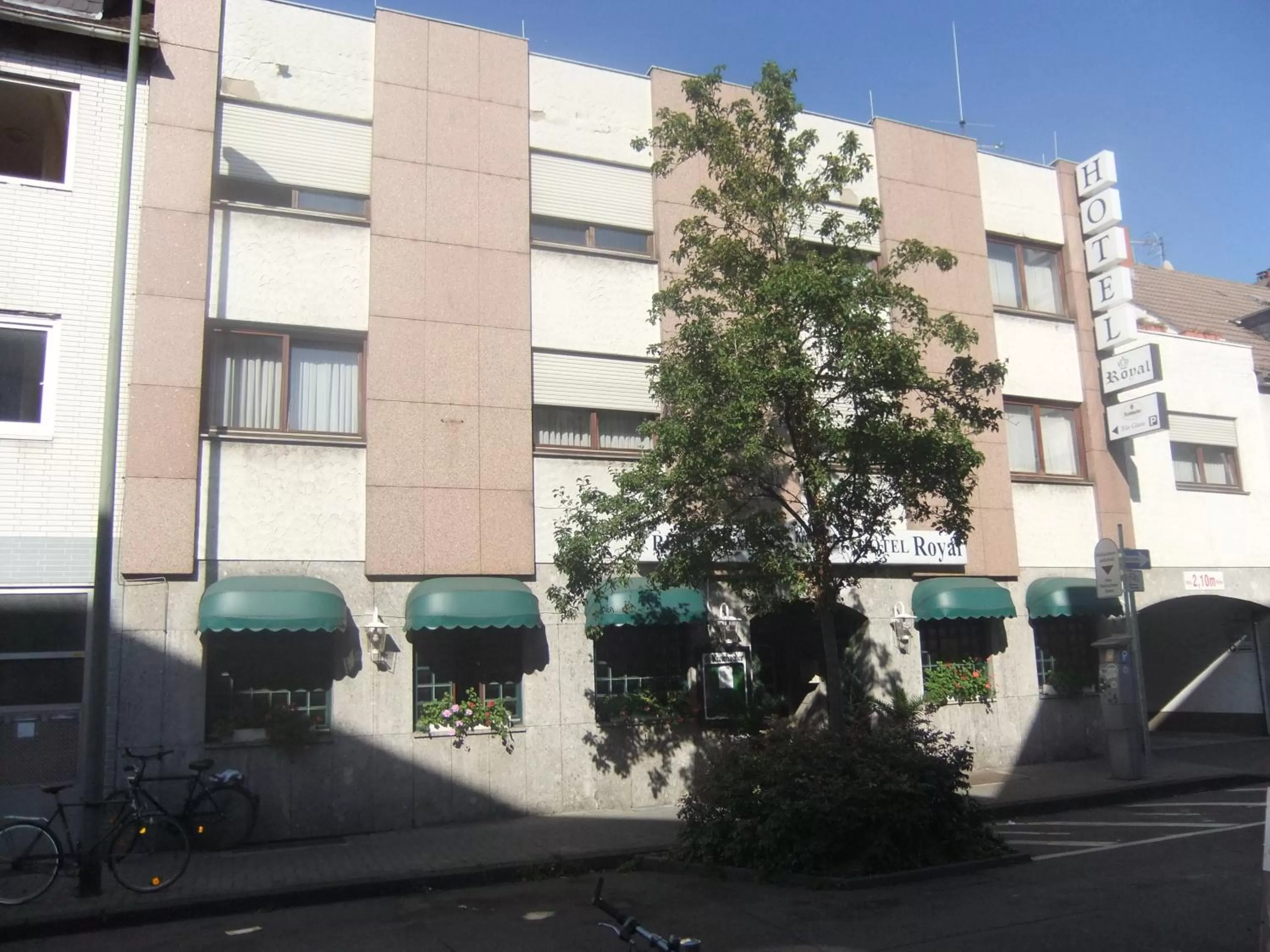 Facade/entrance in Hotel Royal Hanau