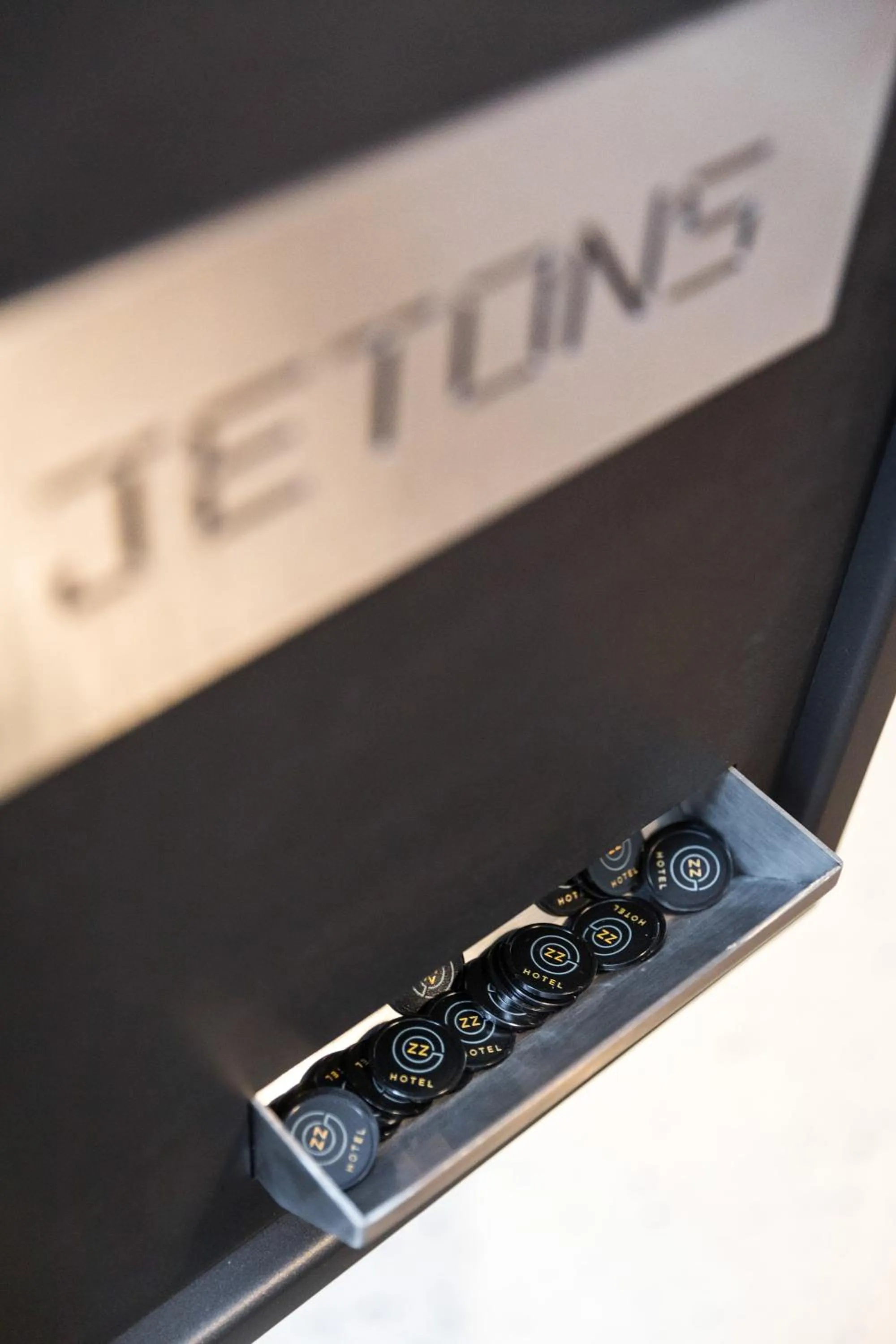 Entertainment, Logo/Certificate/Sign/Award in Hôtel Ozz by Happyculture