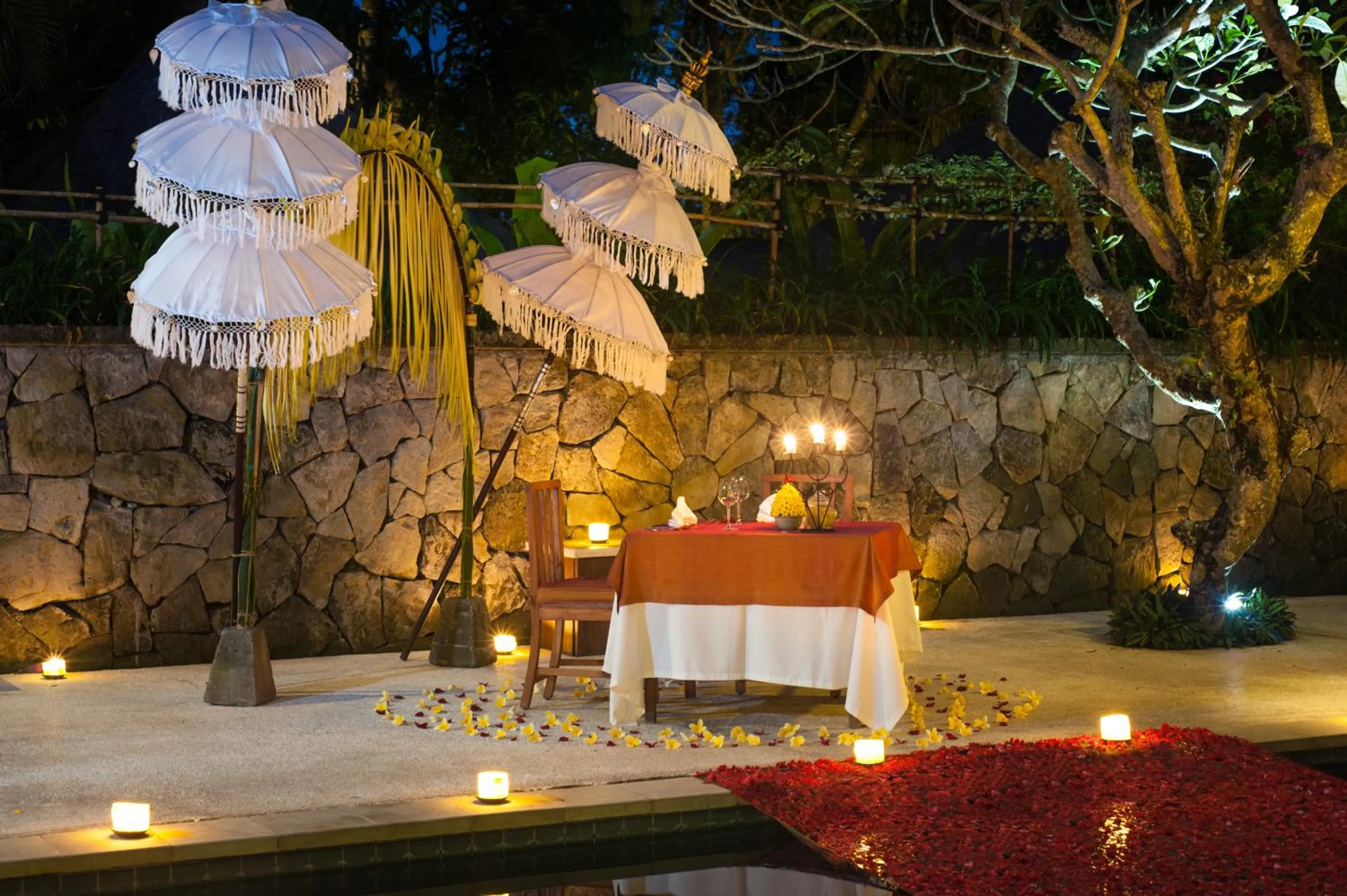 Night in Komaneka at Monkey Forest Ubud