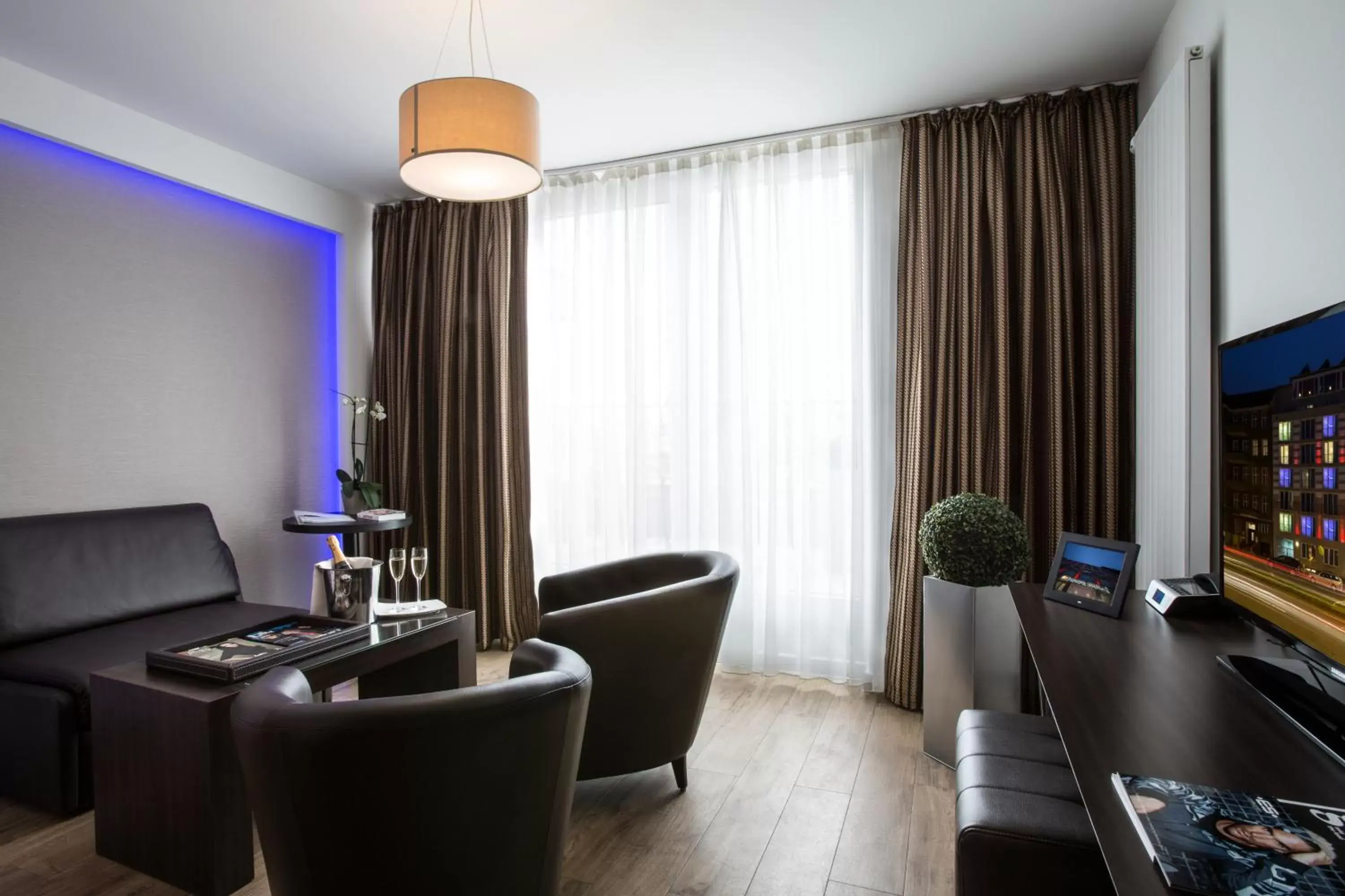 Living room, Seating Area in TWO Hotel Berlin by Axel - Adults Only