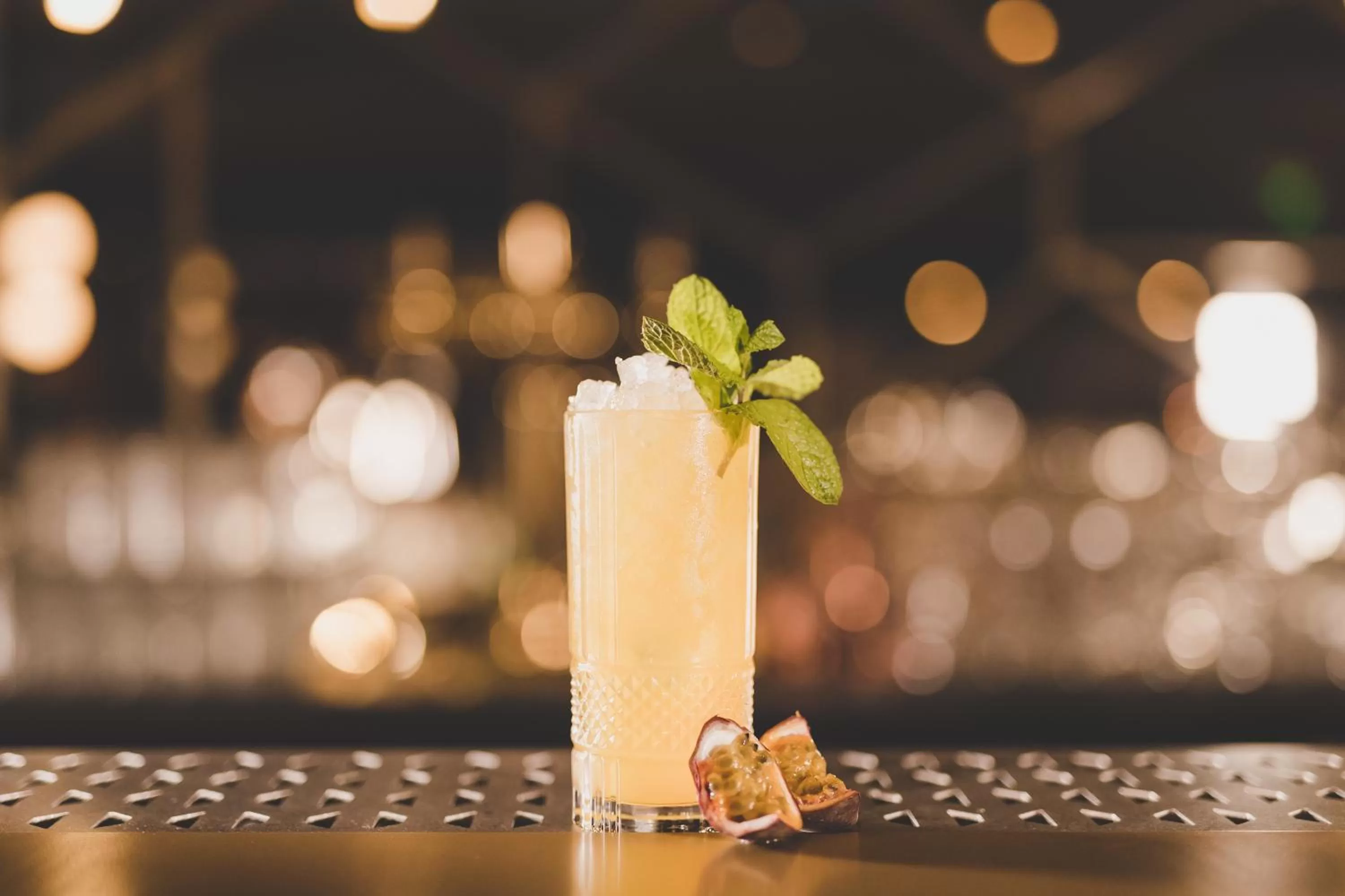 Lounge or bar in Hôtel Saint-Julien