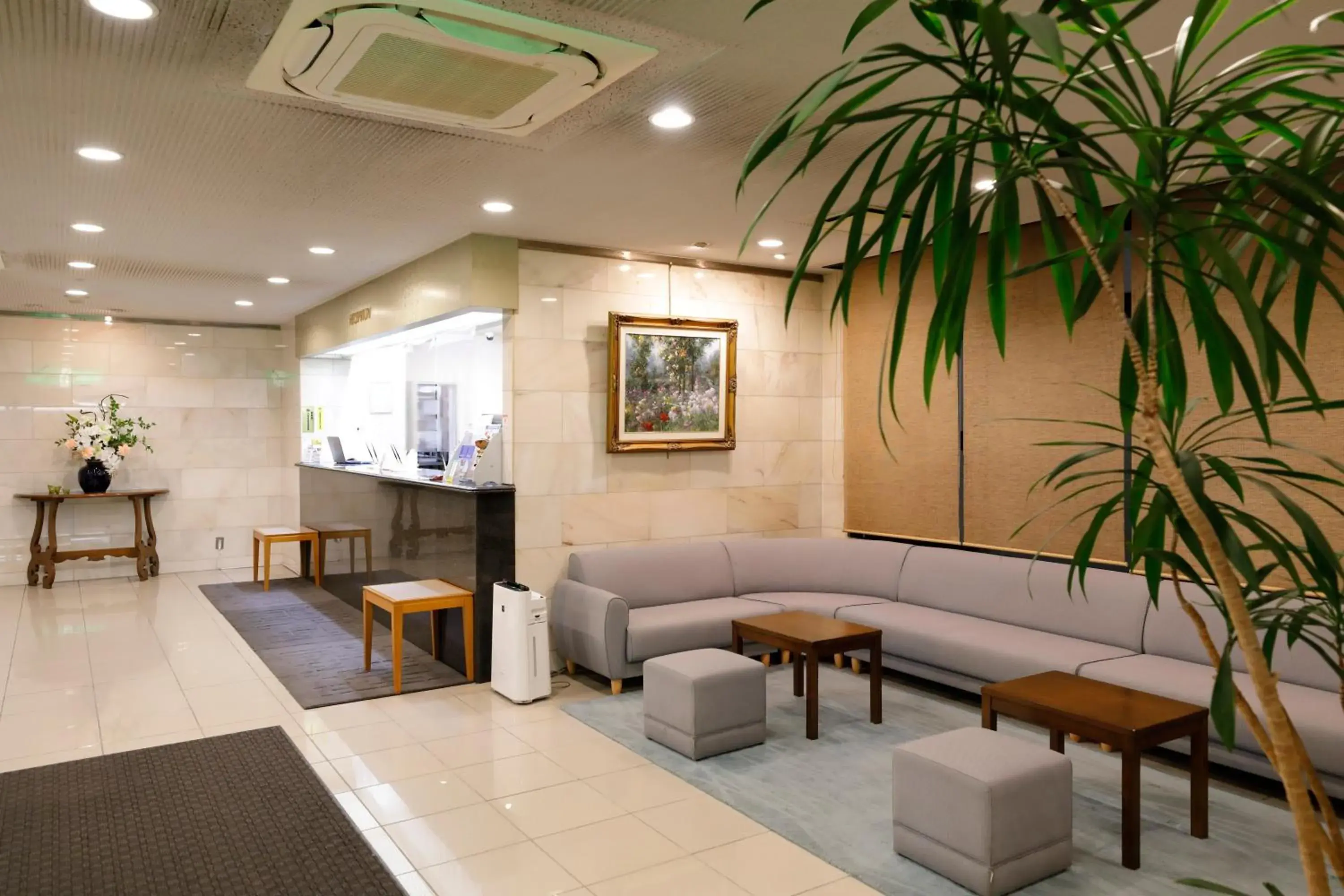 Lobby/Reception in Kawasaki Central Hotel