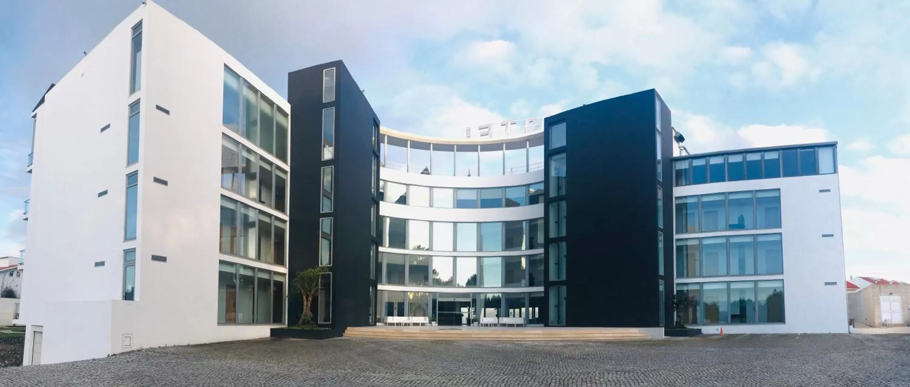 Facade/entrance in Hotel Miramar Sul