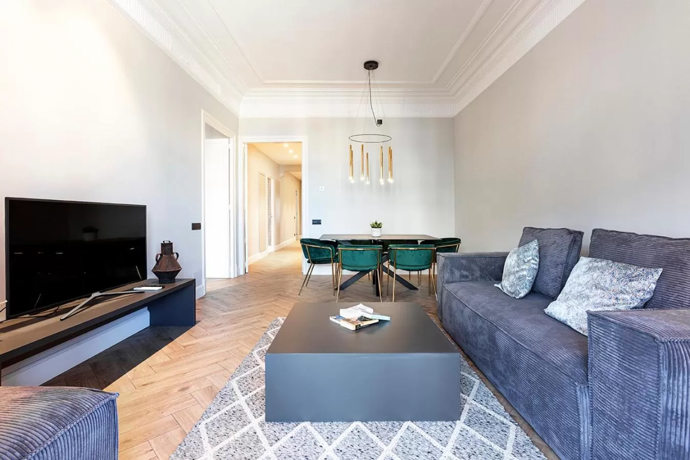 Communal lounge/ TV room in Weflating City Center